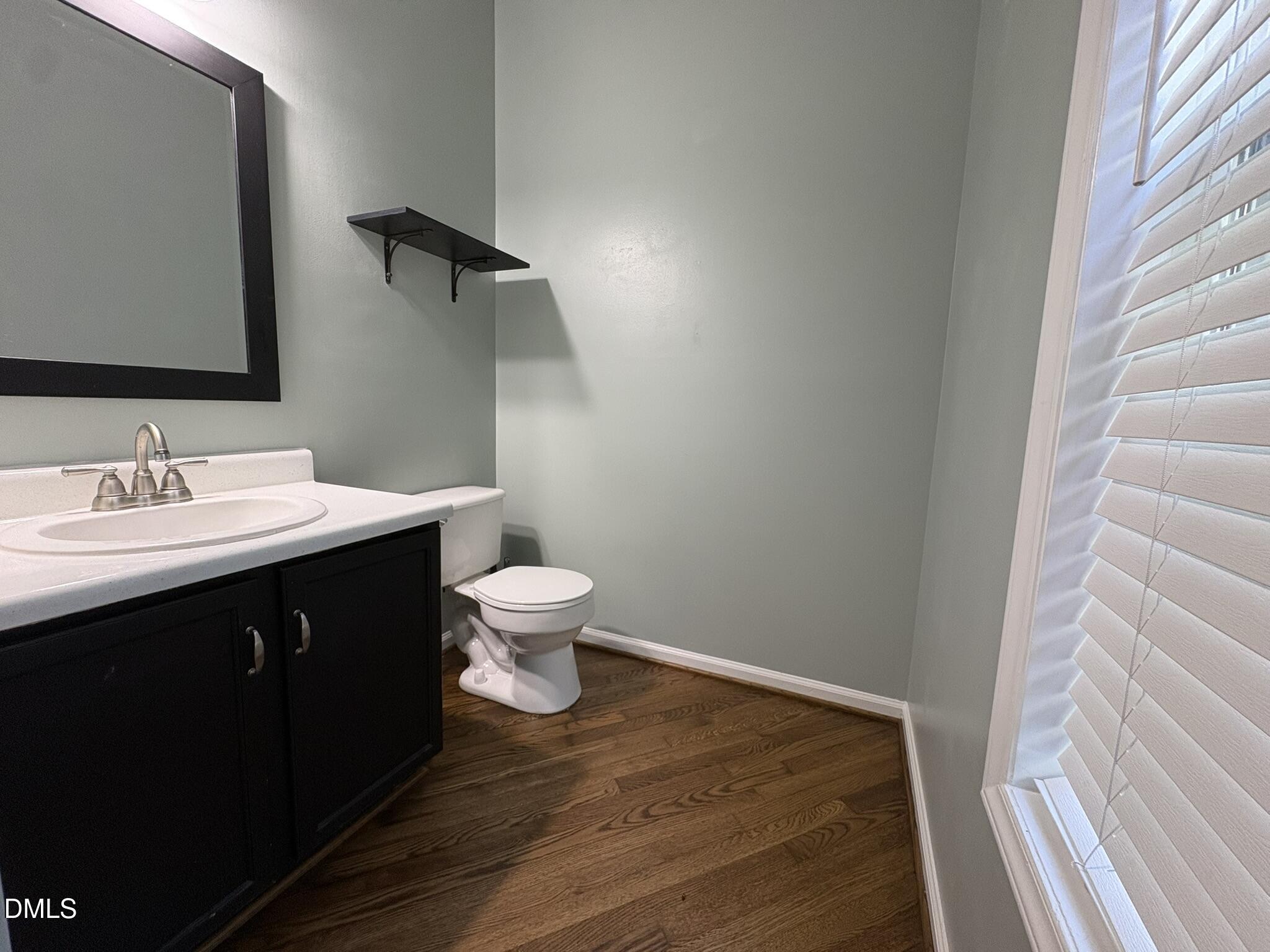main property photo 13