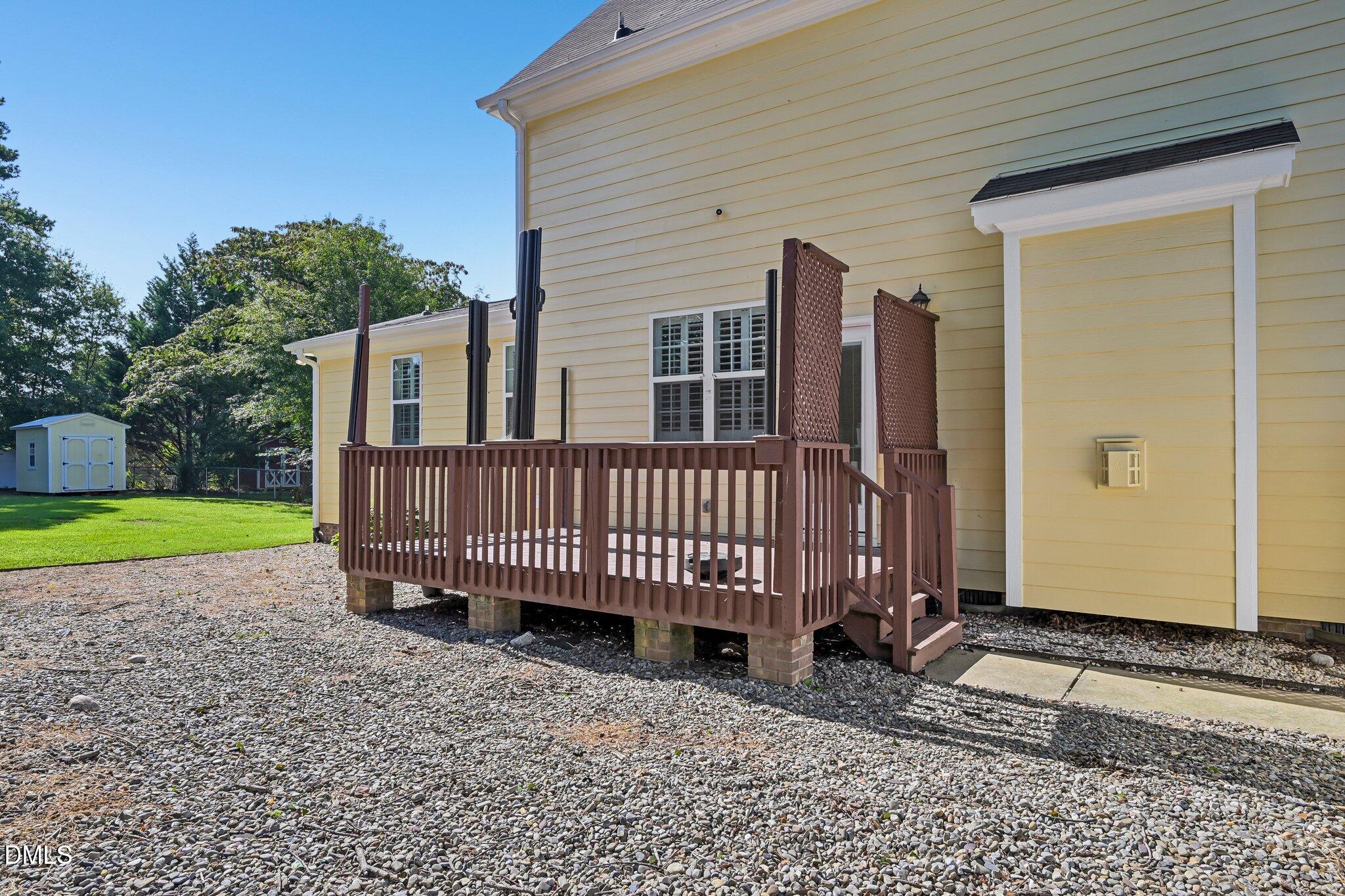 main property photo 31