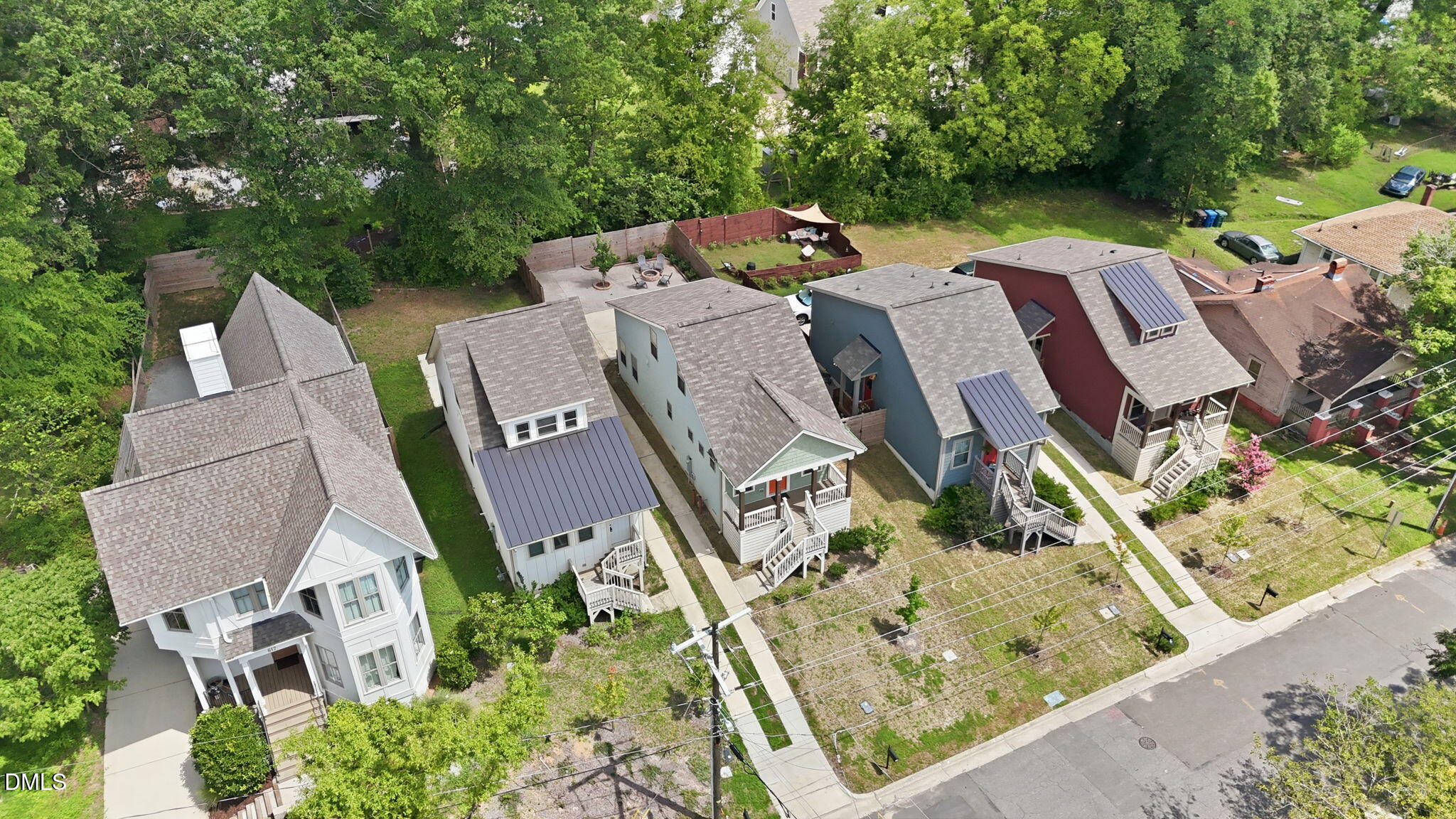 main property photo 24