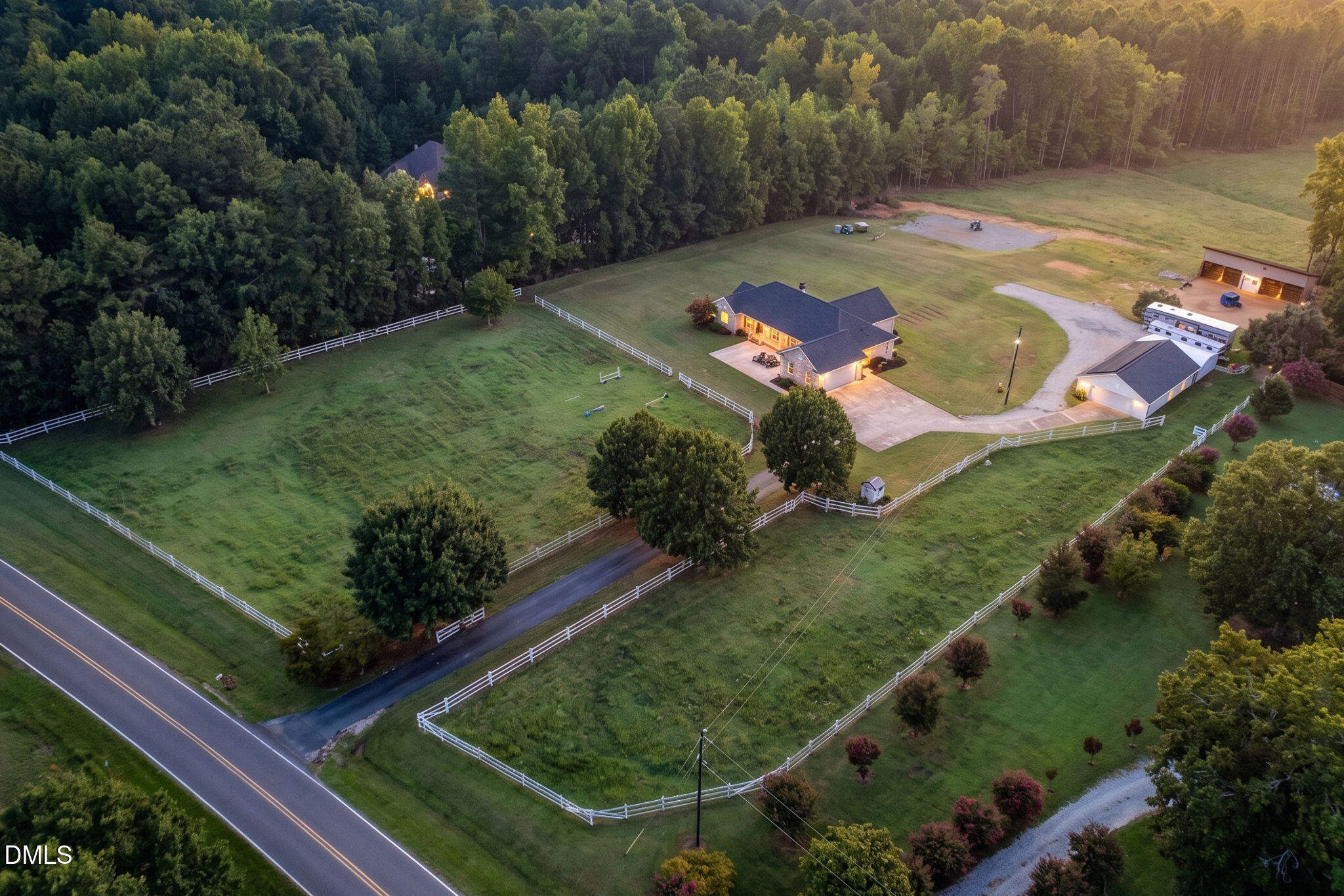 main property photo 4