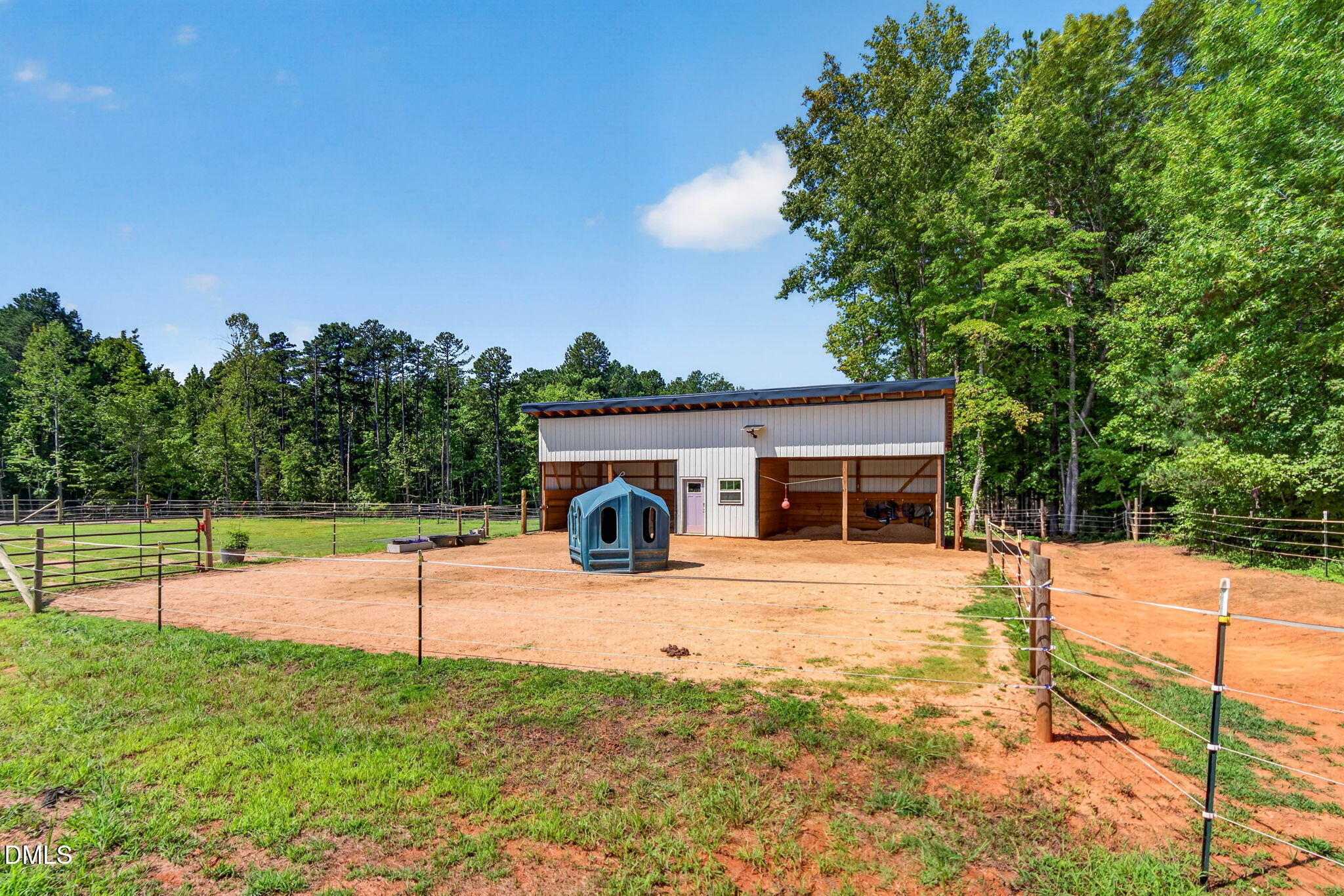 main property photo 59