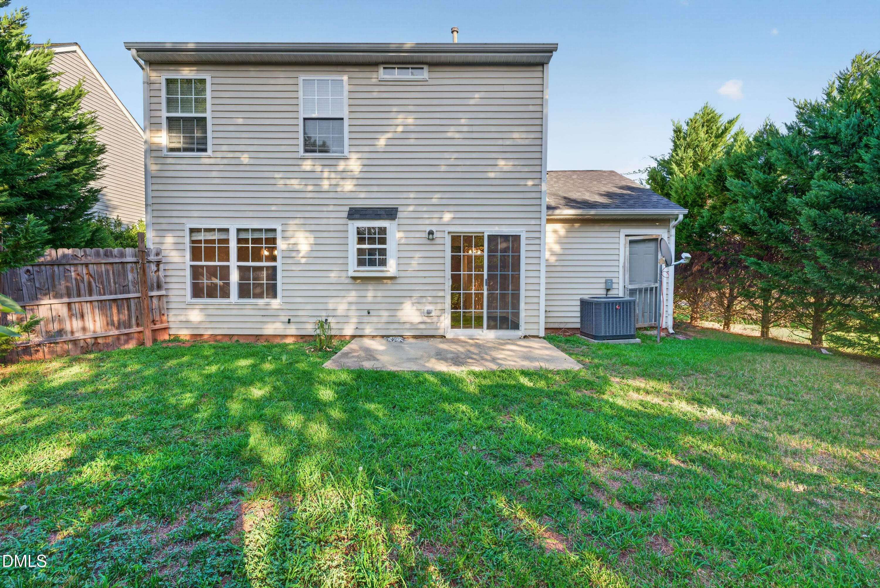 main property photo 32