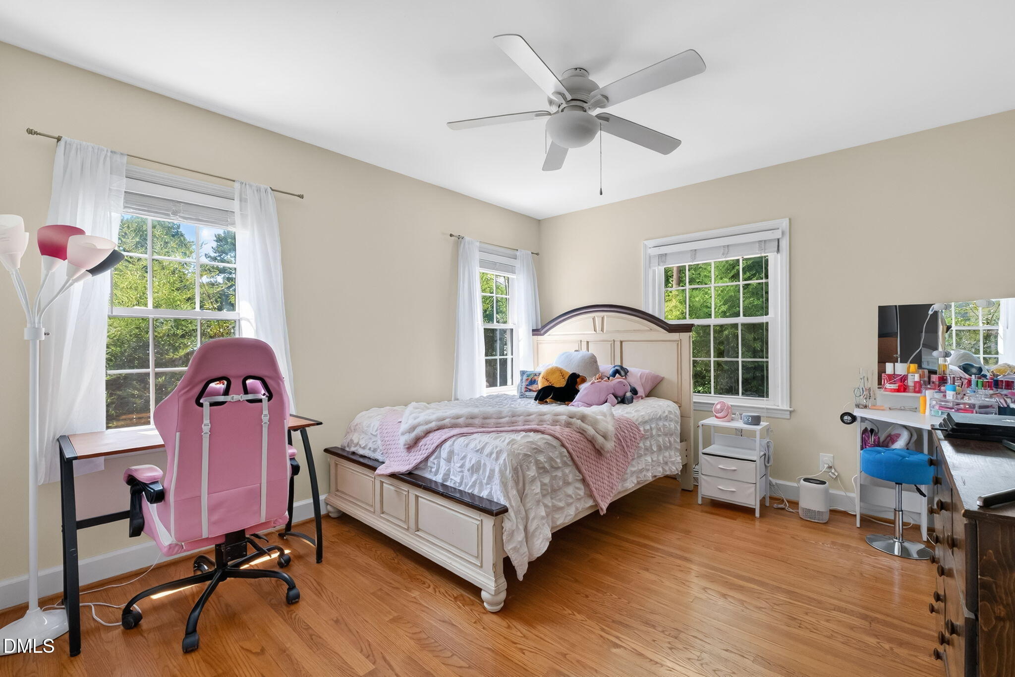 main property photo 20