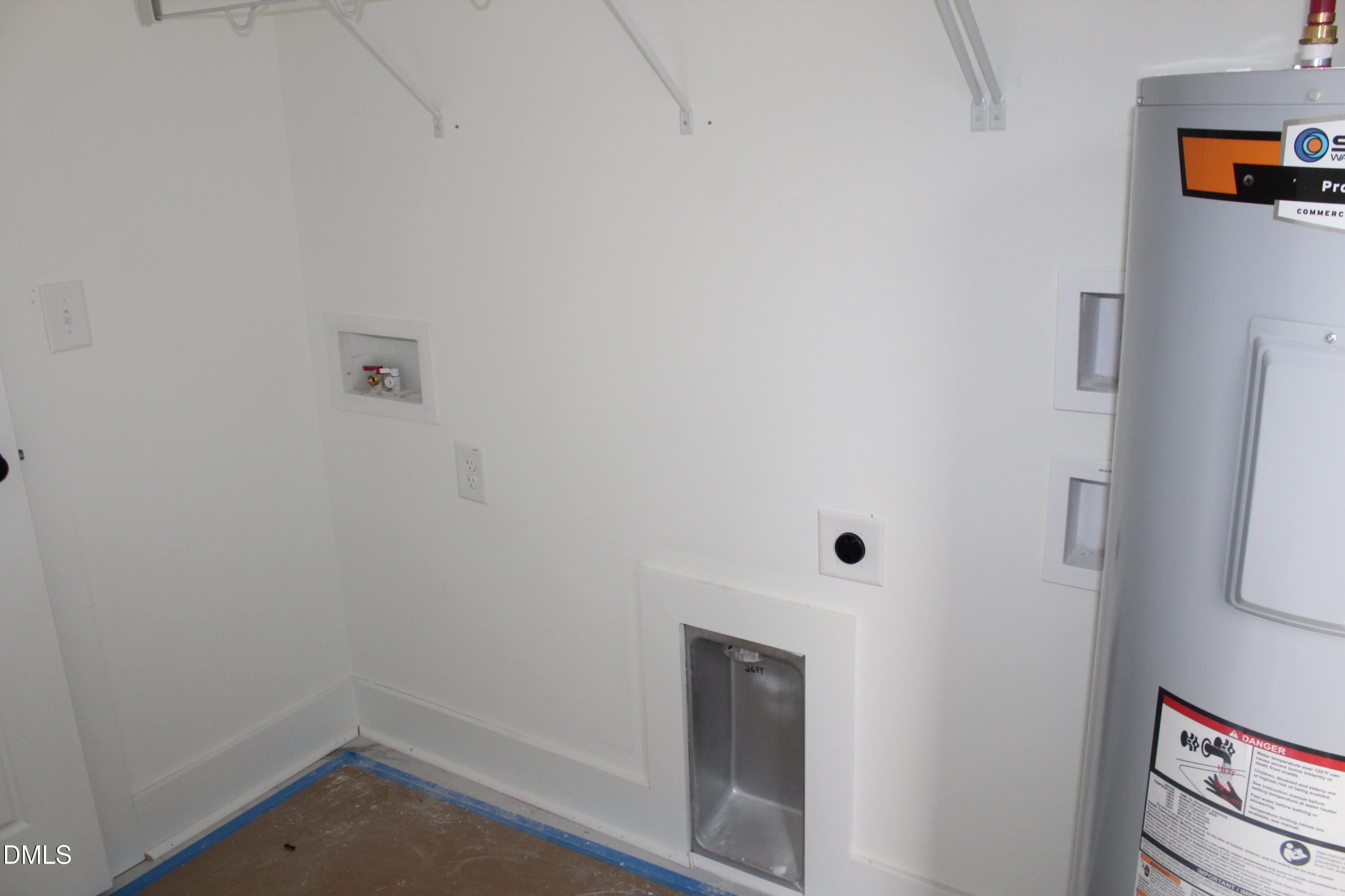 main property photo 40