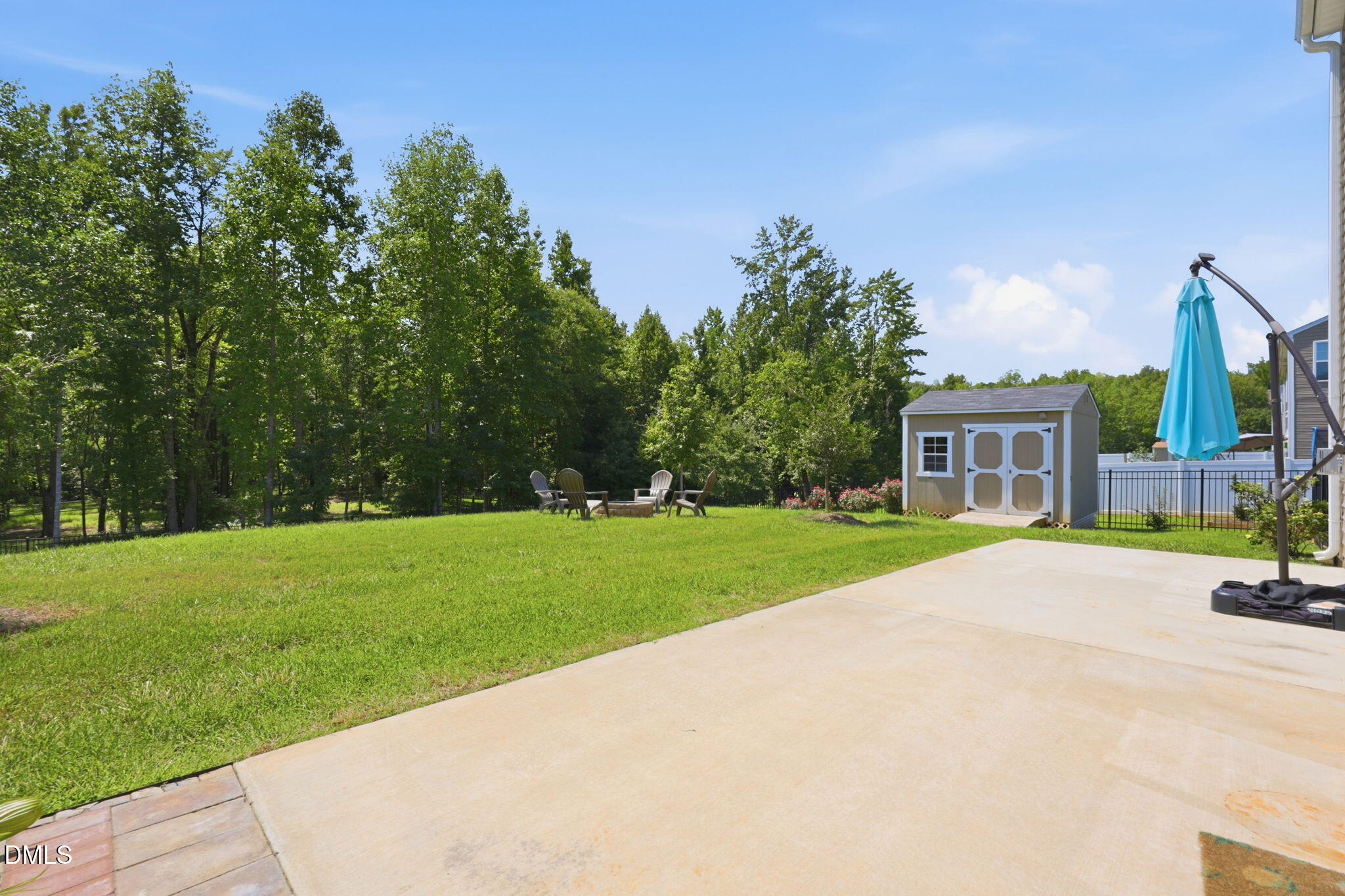 main property photo 41