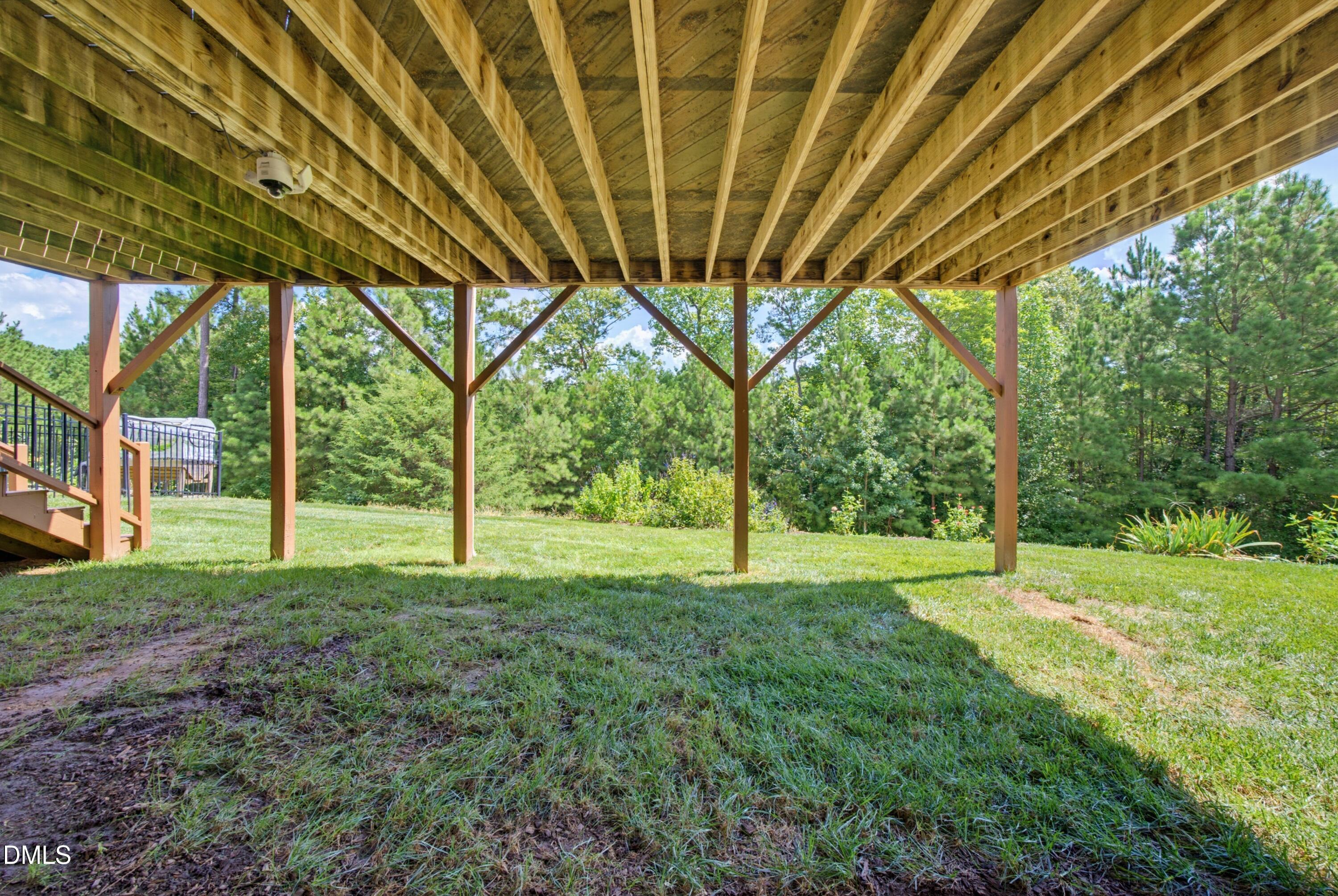 main property photo 27
