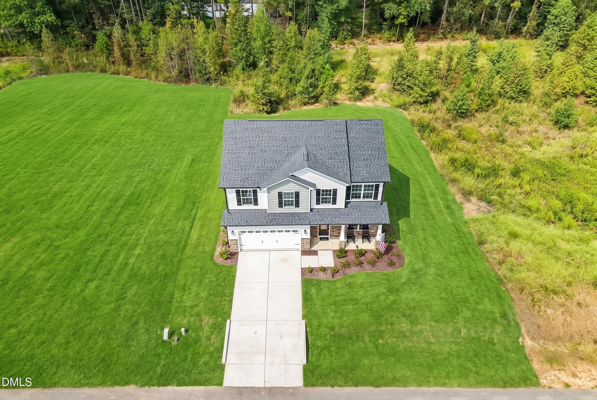 main property photo 35