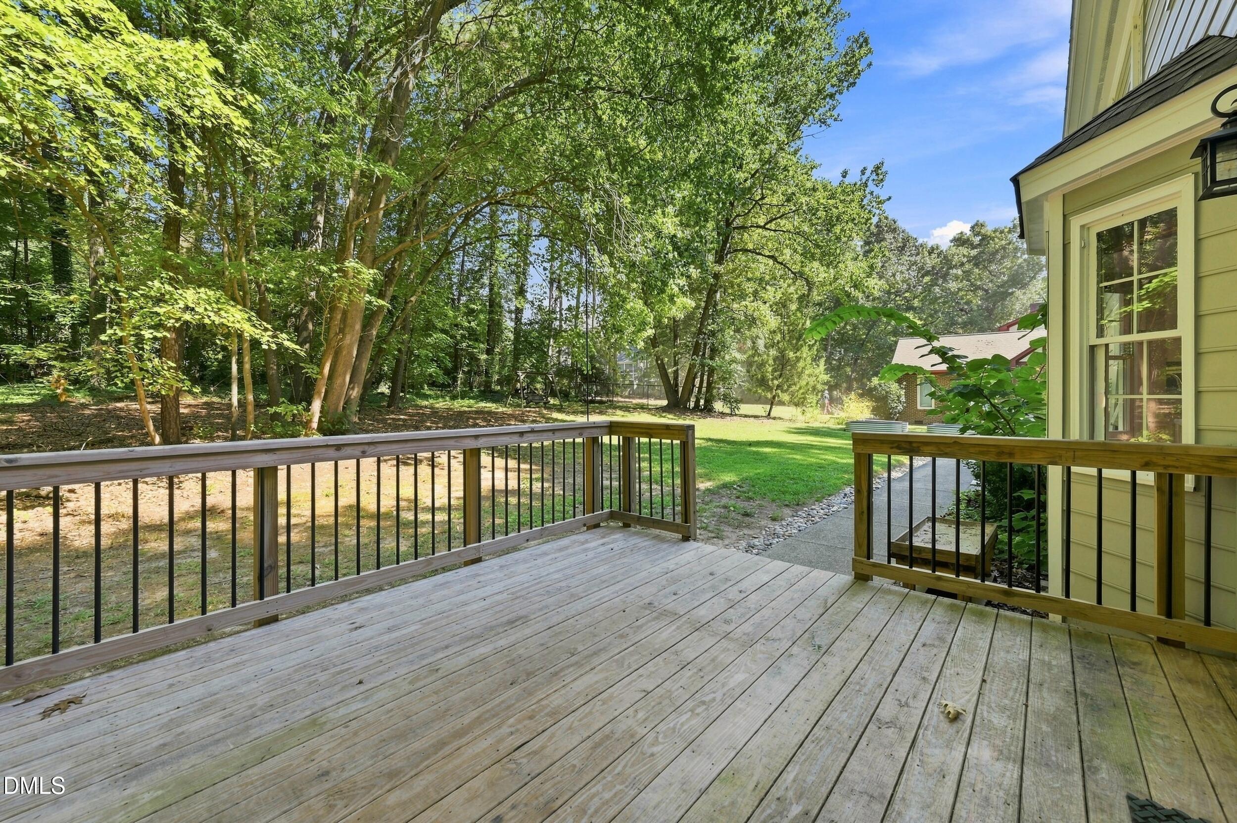 main property photo 31