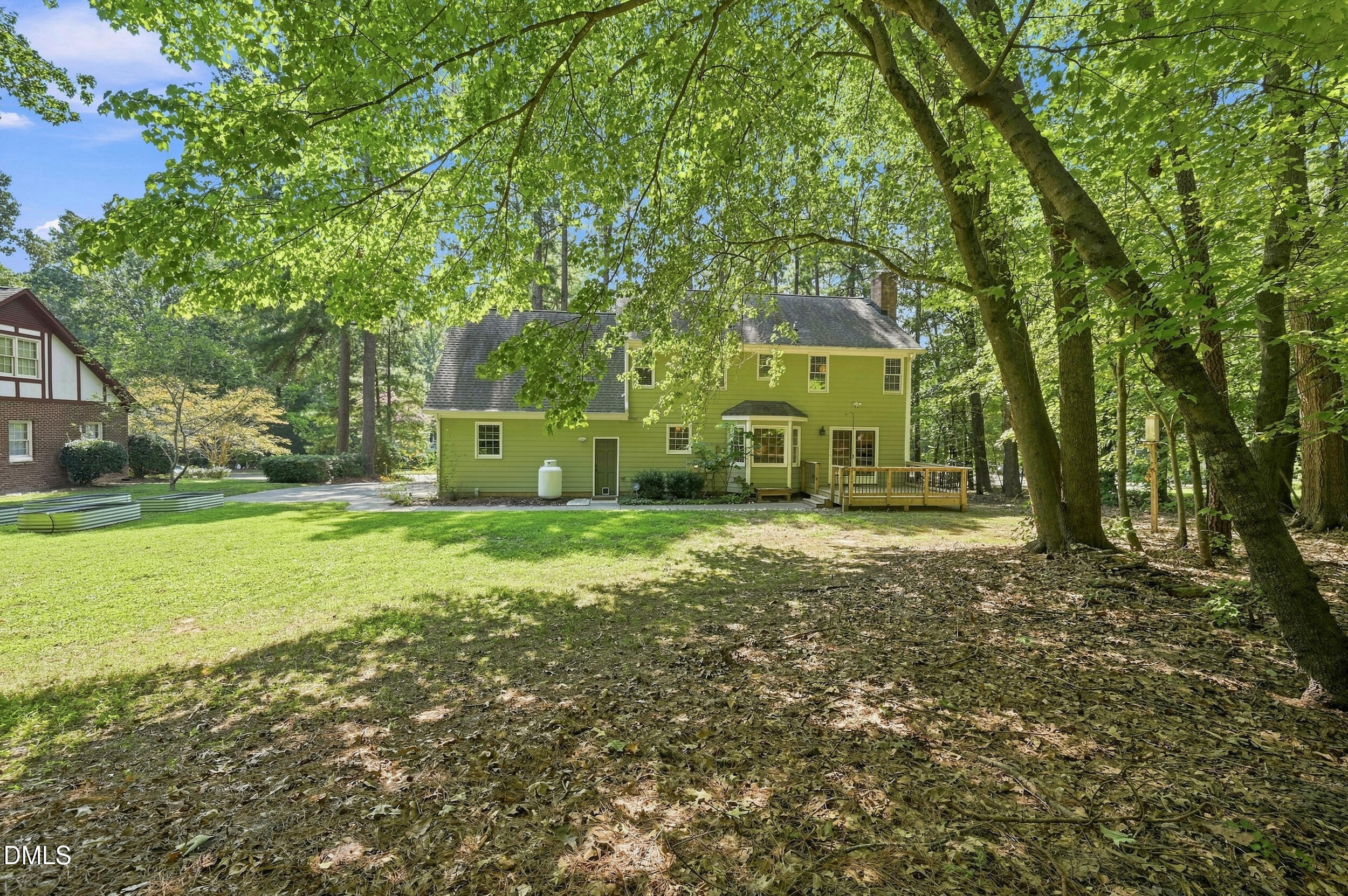 main property photo 36