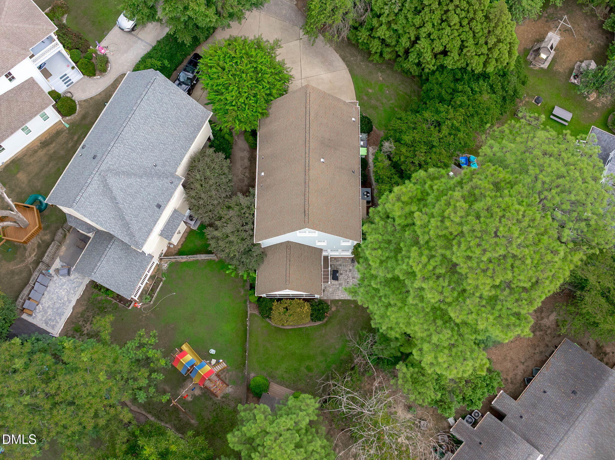 main property photo 29