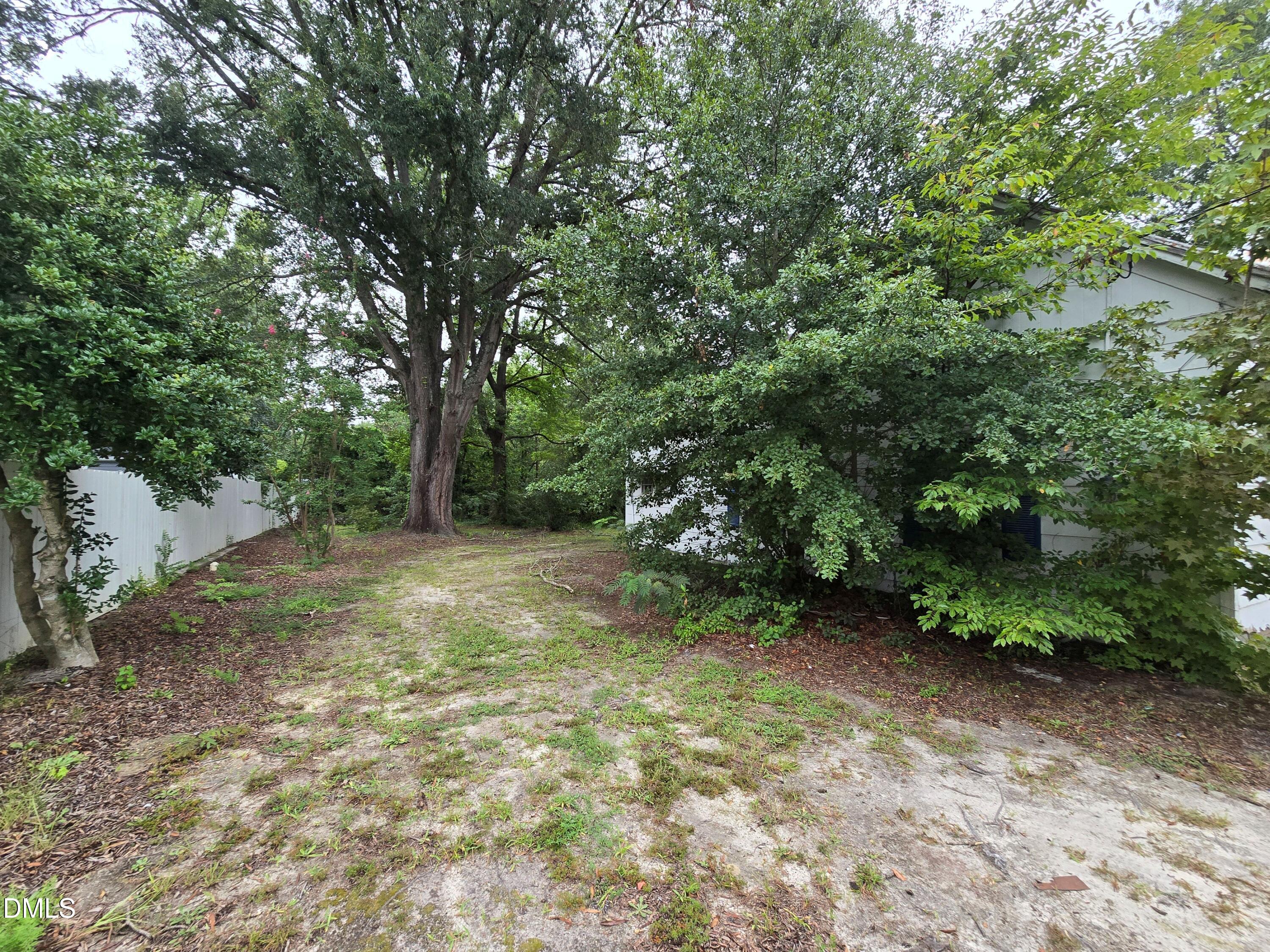property viewer photo 3