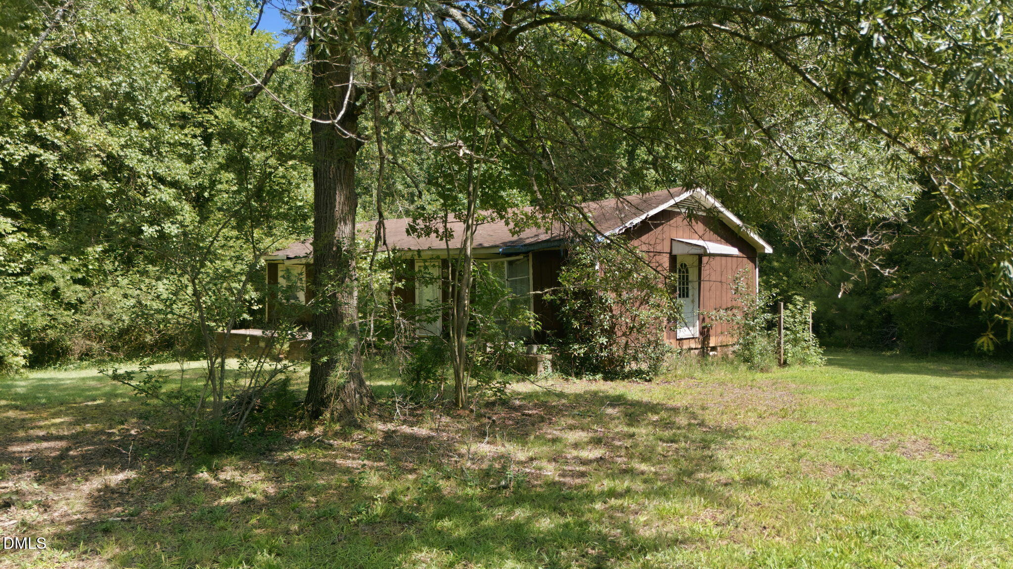 main property photo 16