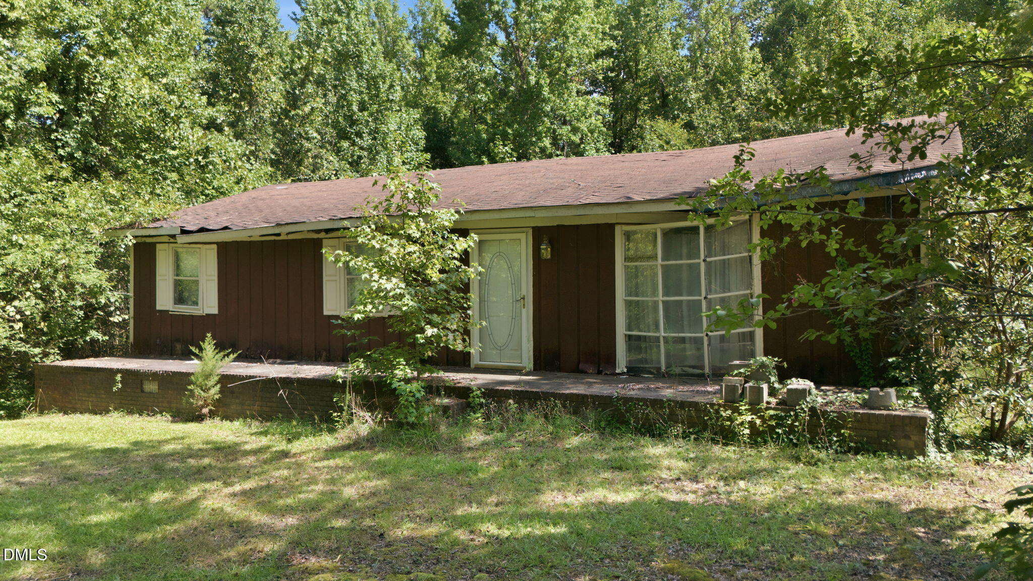 main property photo 18