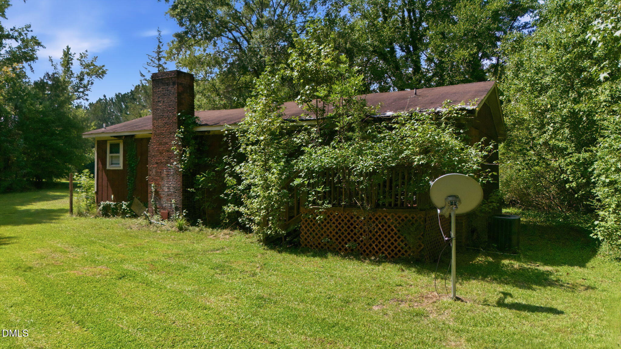main property photo 20