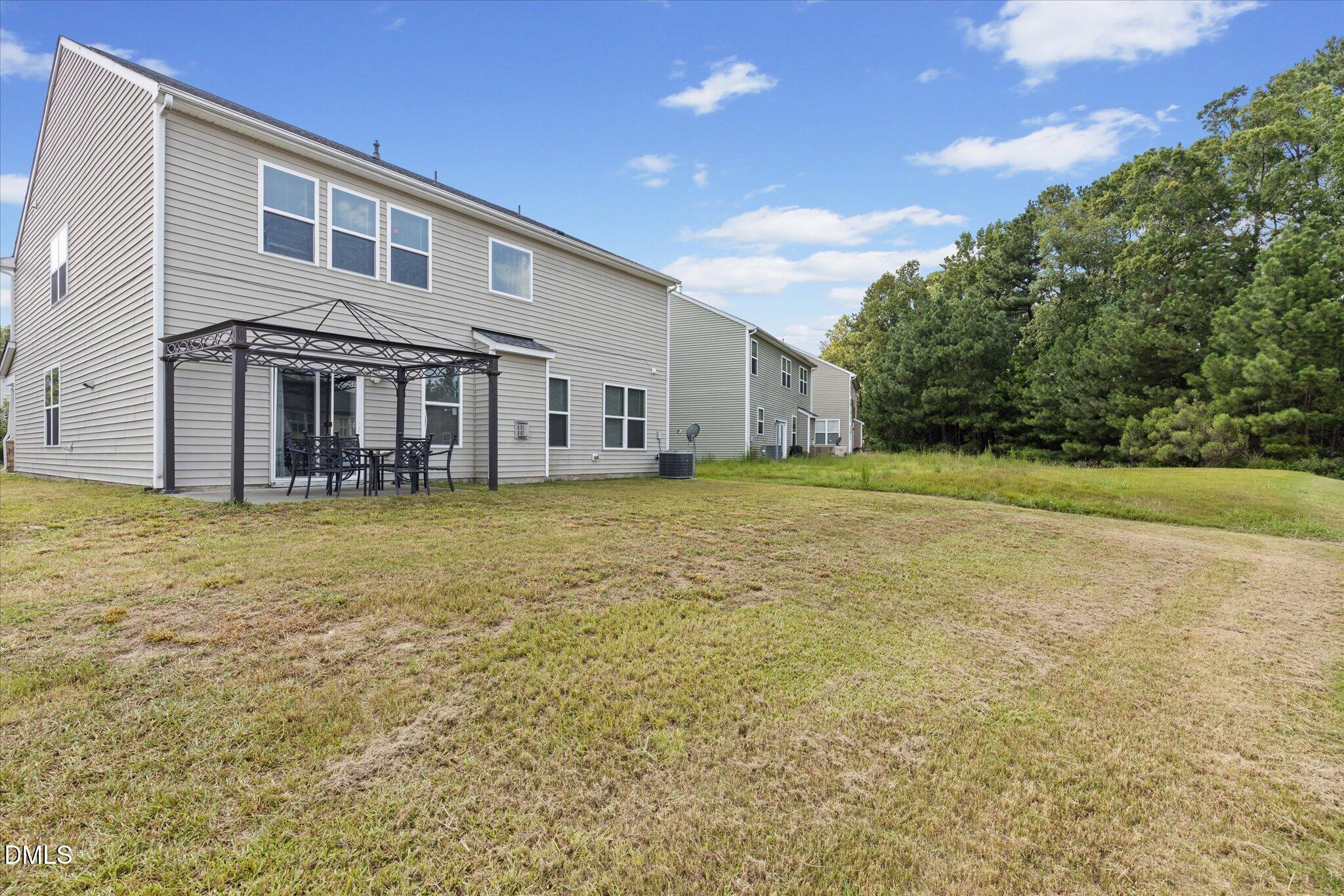 main property photo 41