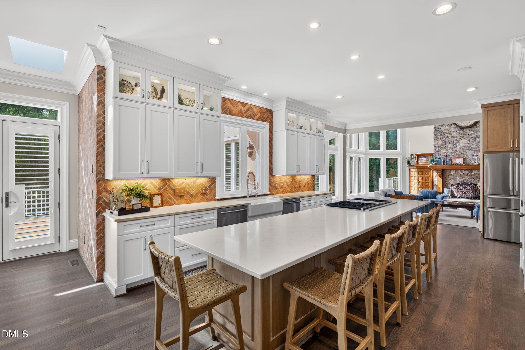 main property photo 20