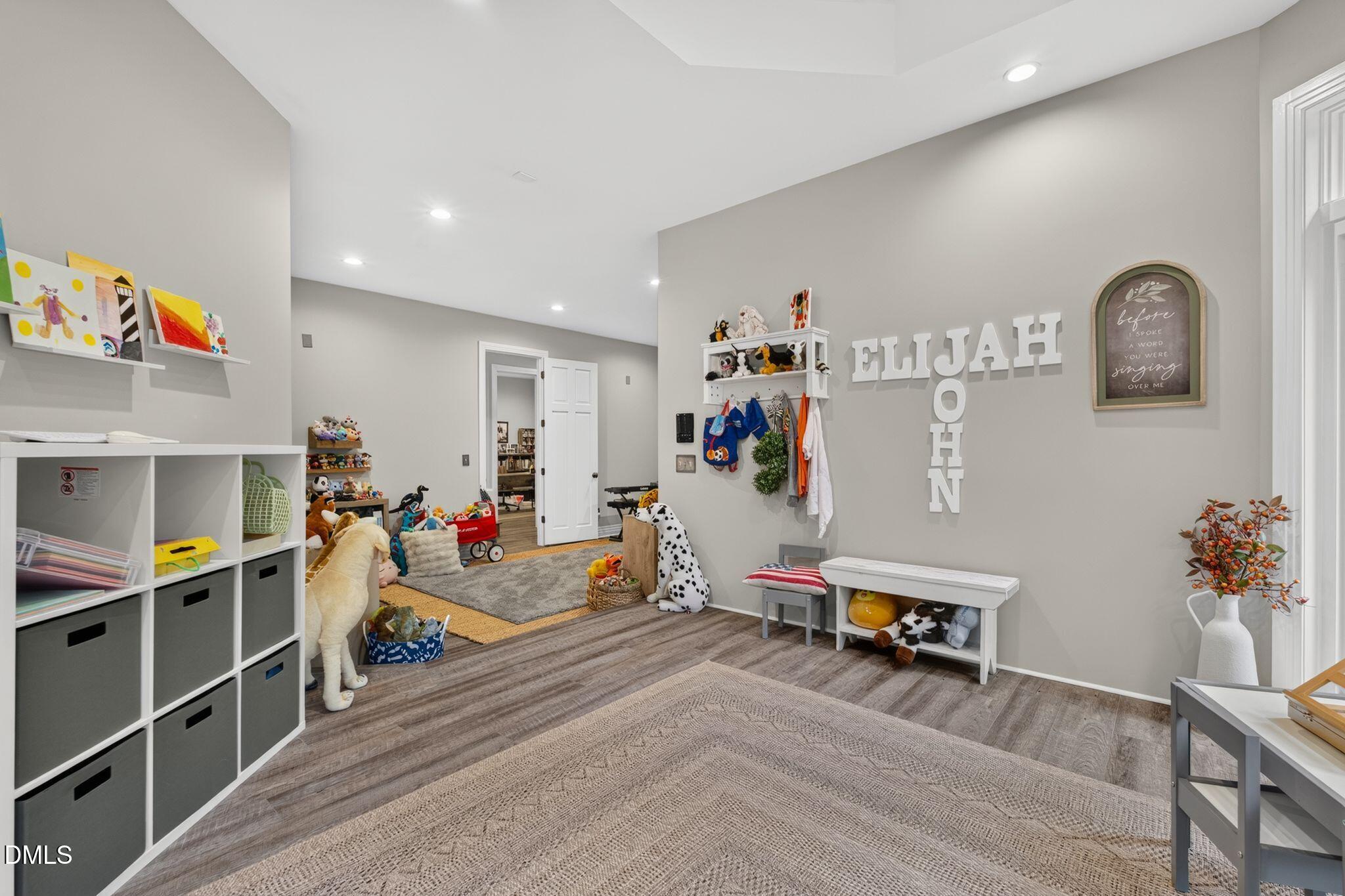main property photo 80