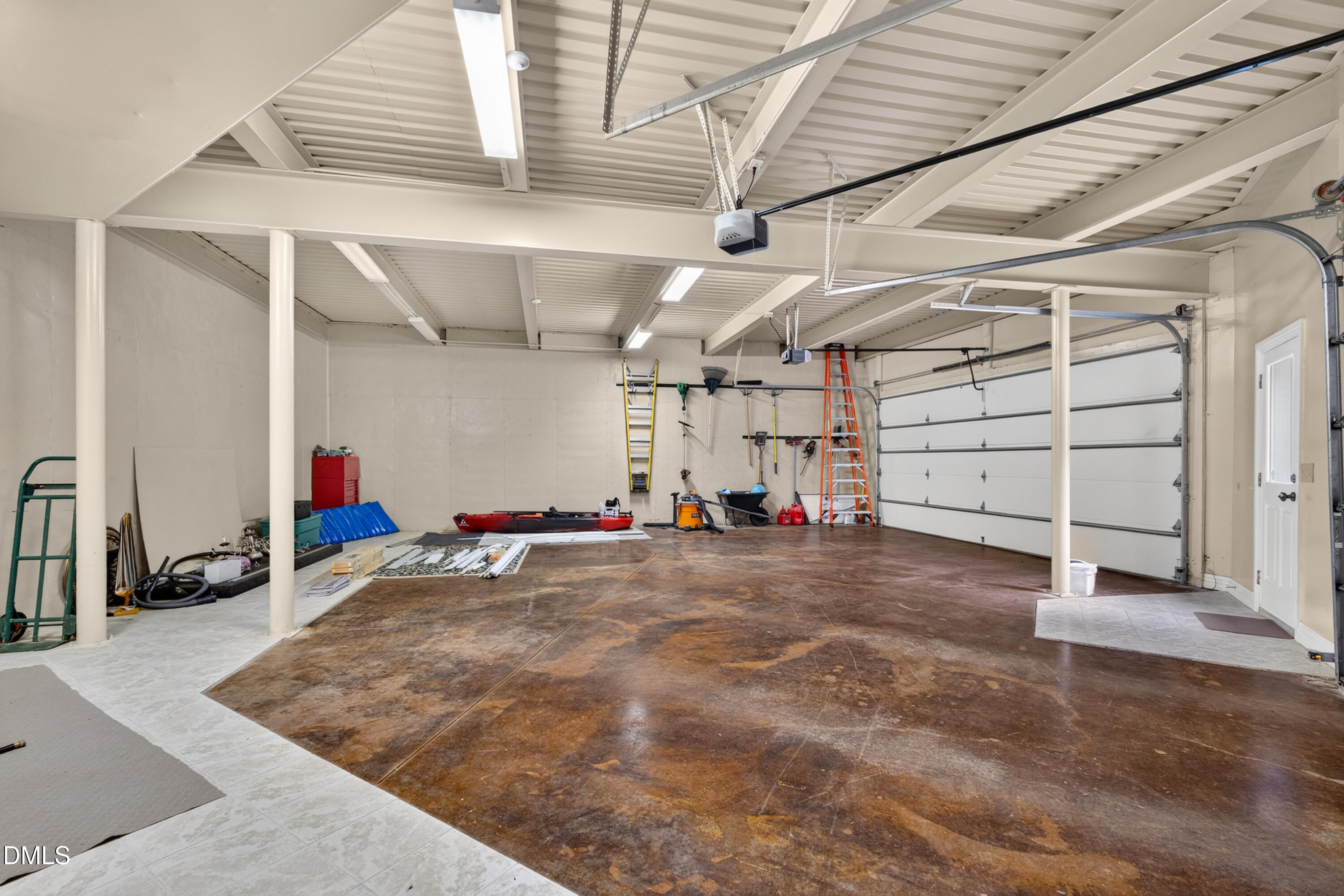 main property photo 85
