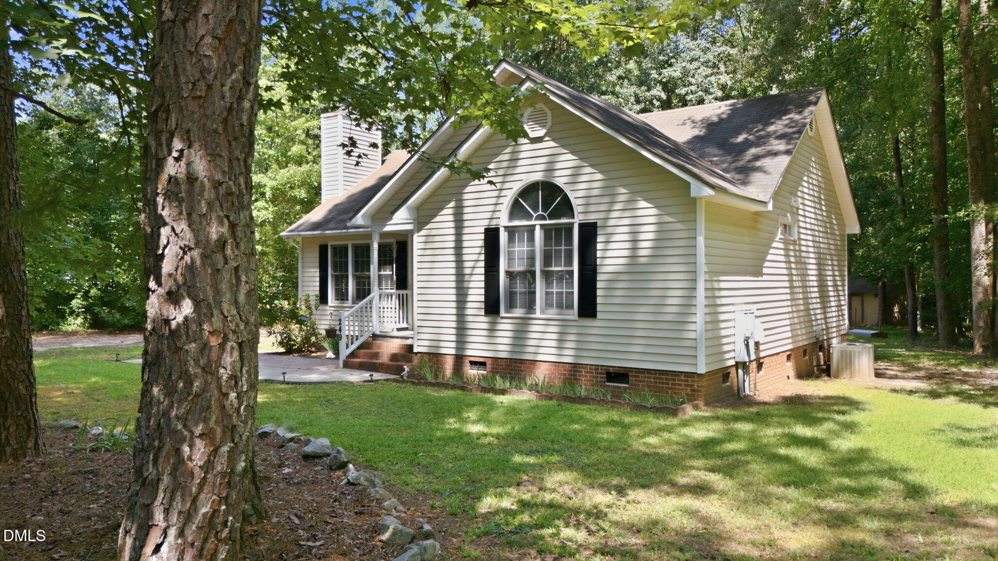 main property photo 31