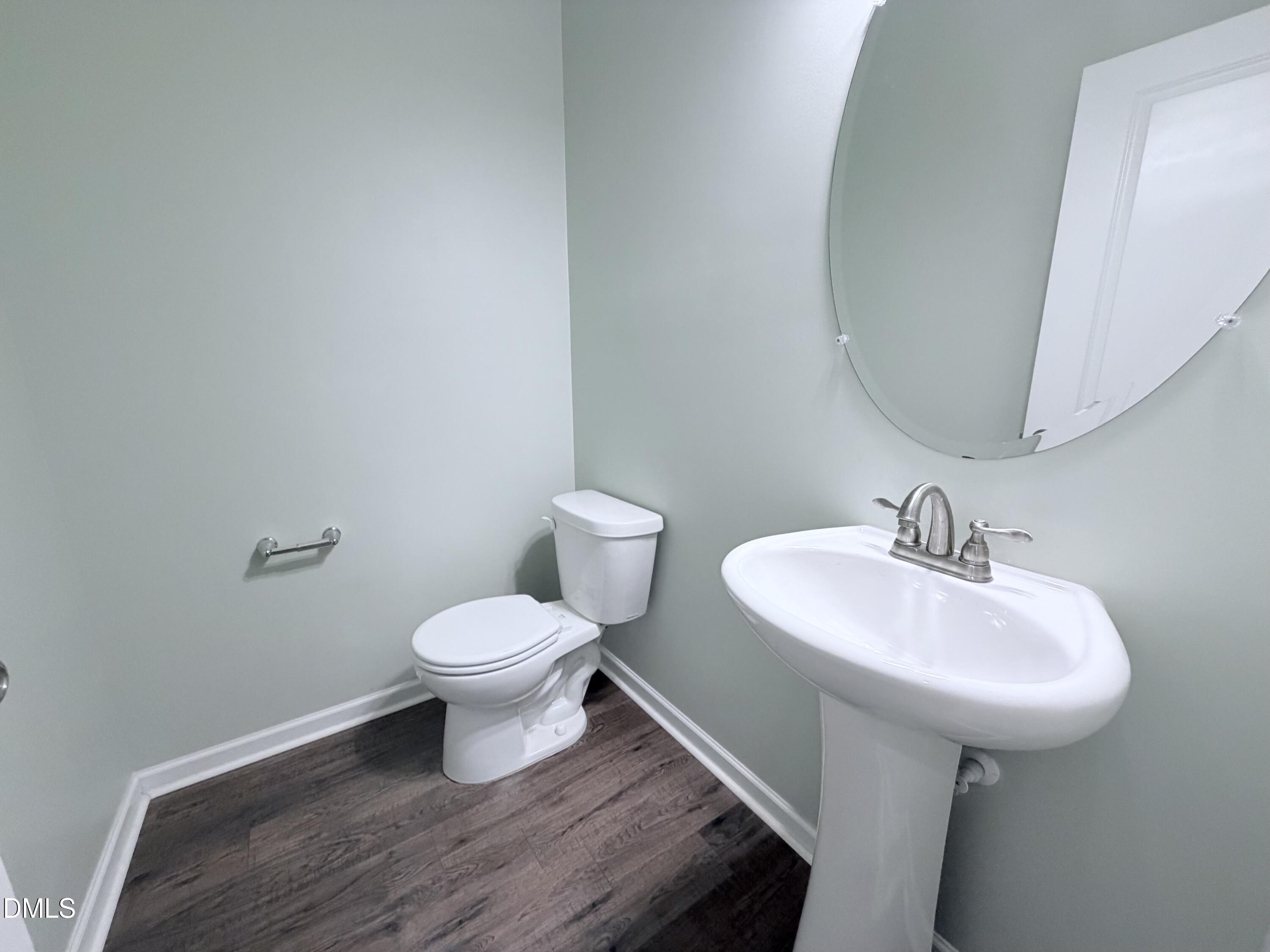 main property photo 8