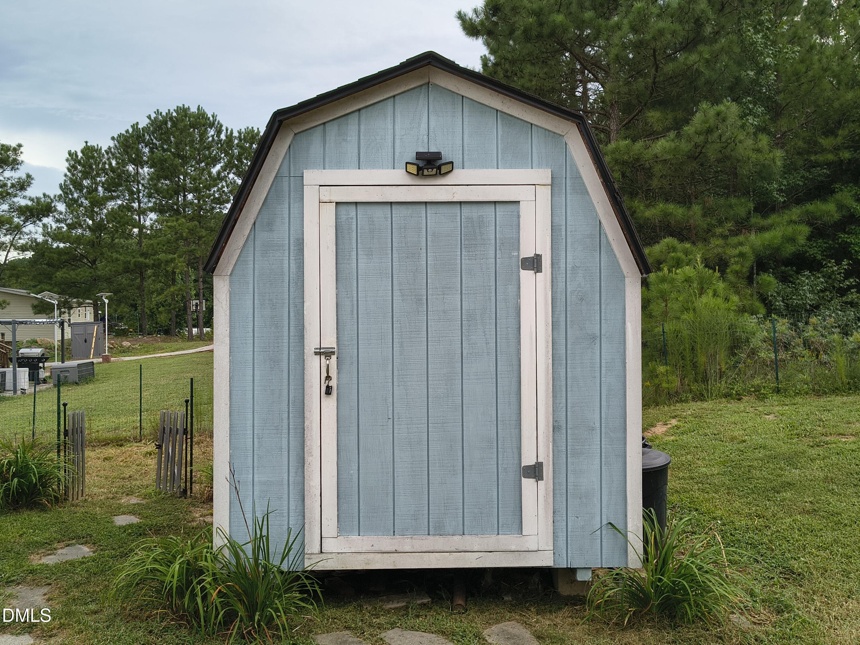 main property photo 21