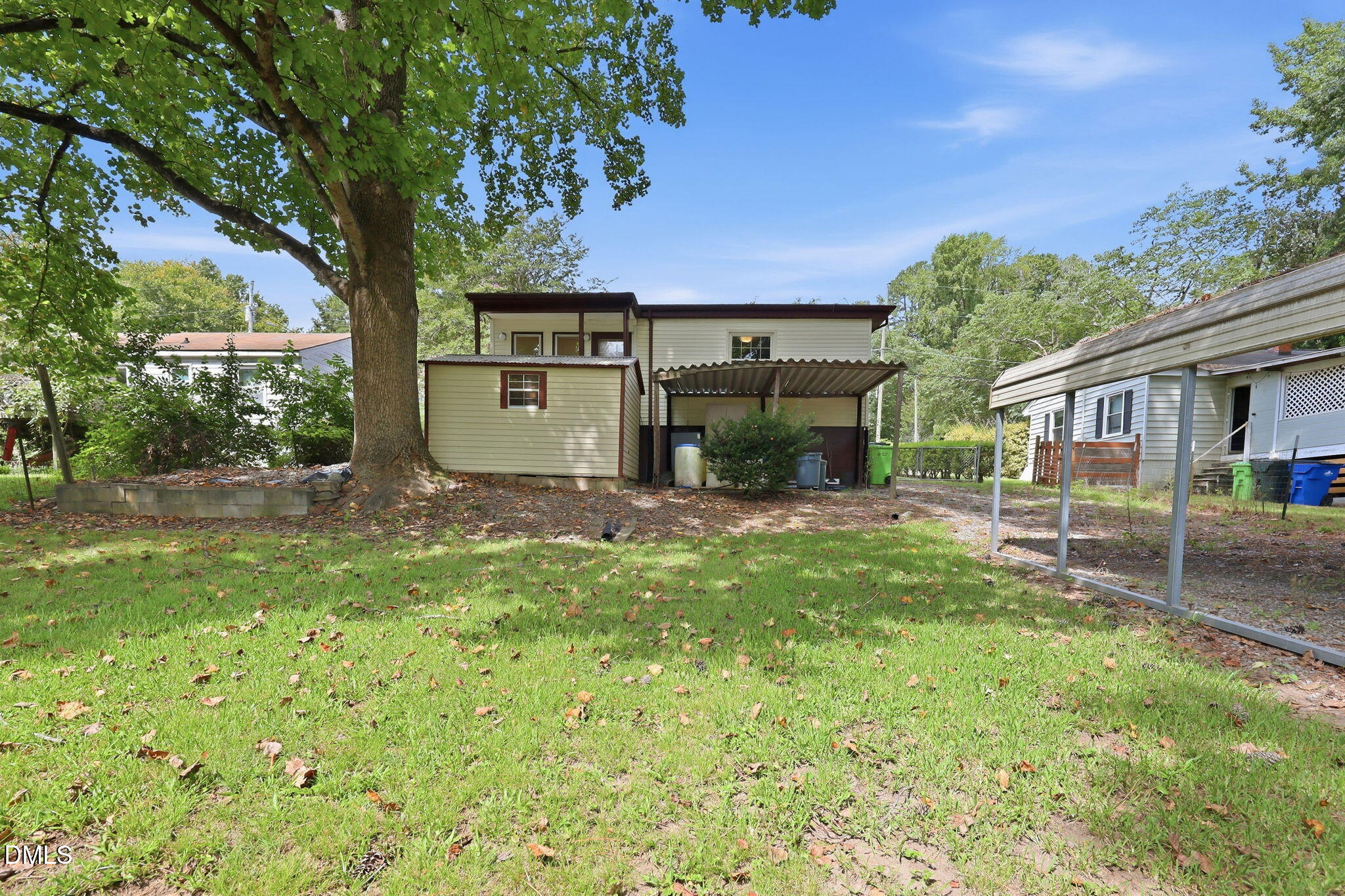 main property photo 14