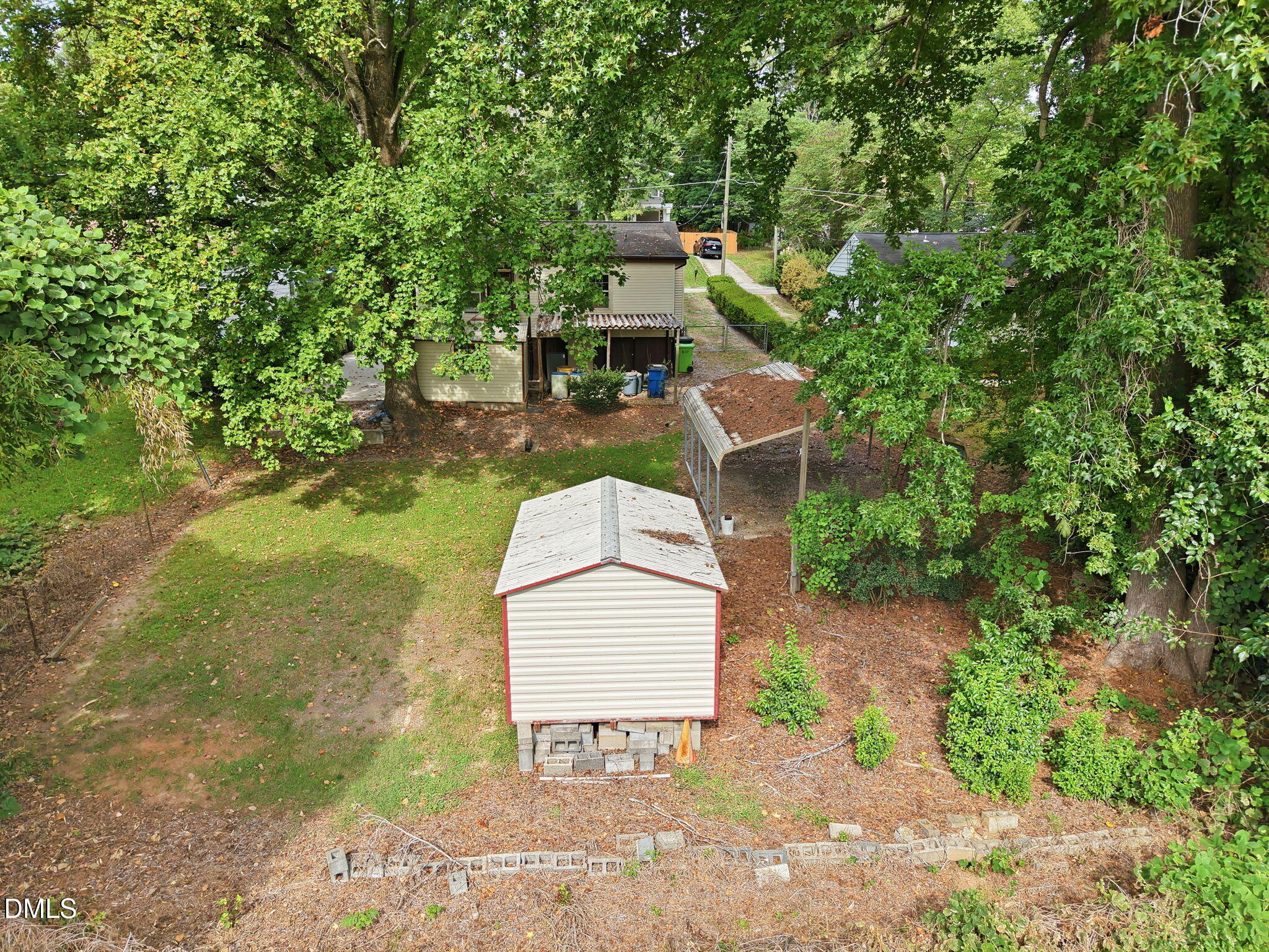 main property photo 16