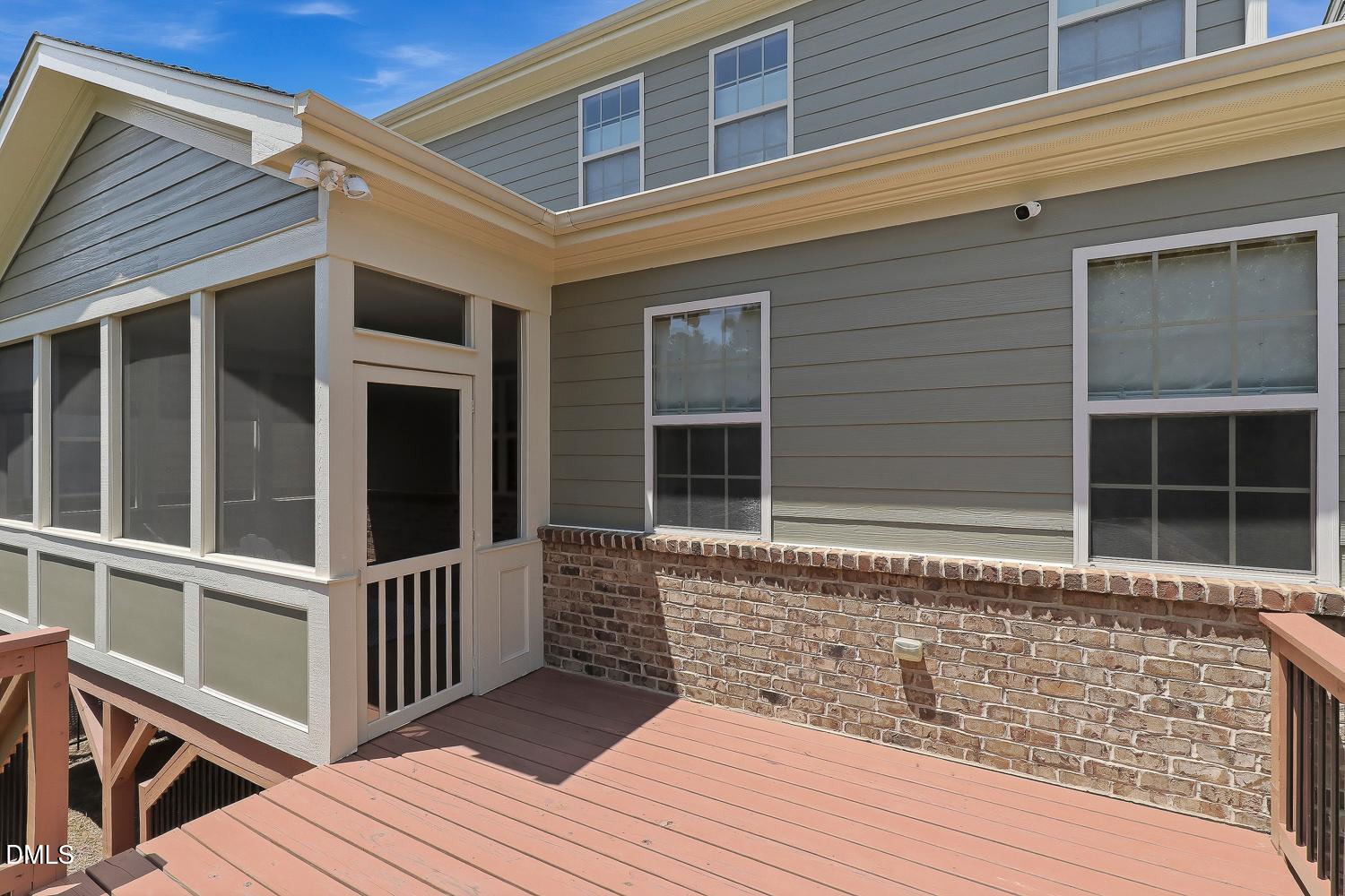 main property photo 50