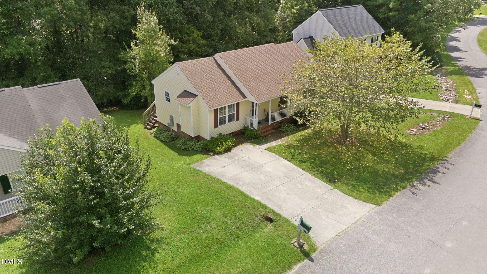 main property photo 2