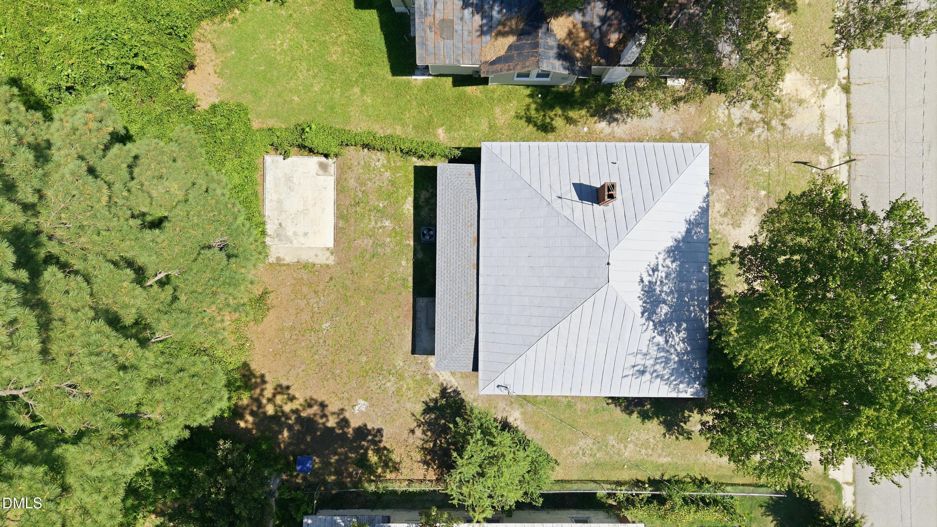 main property photo 38