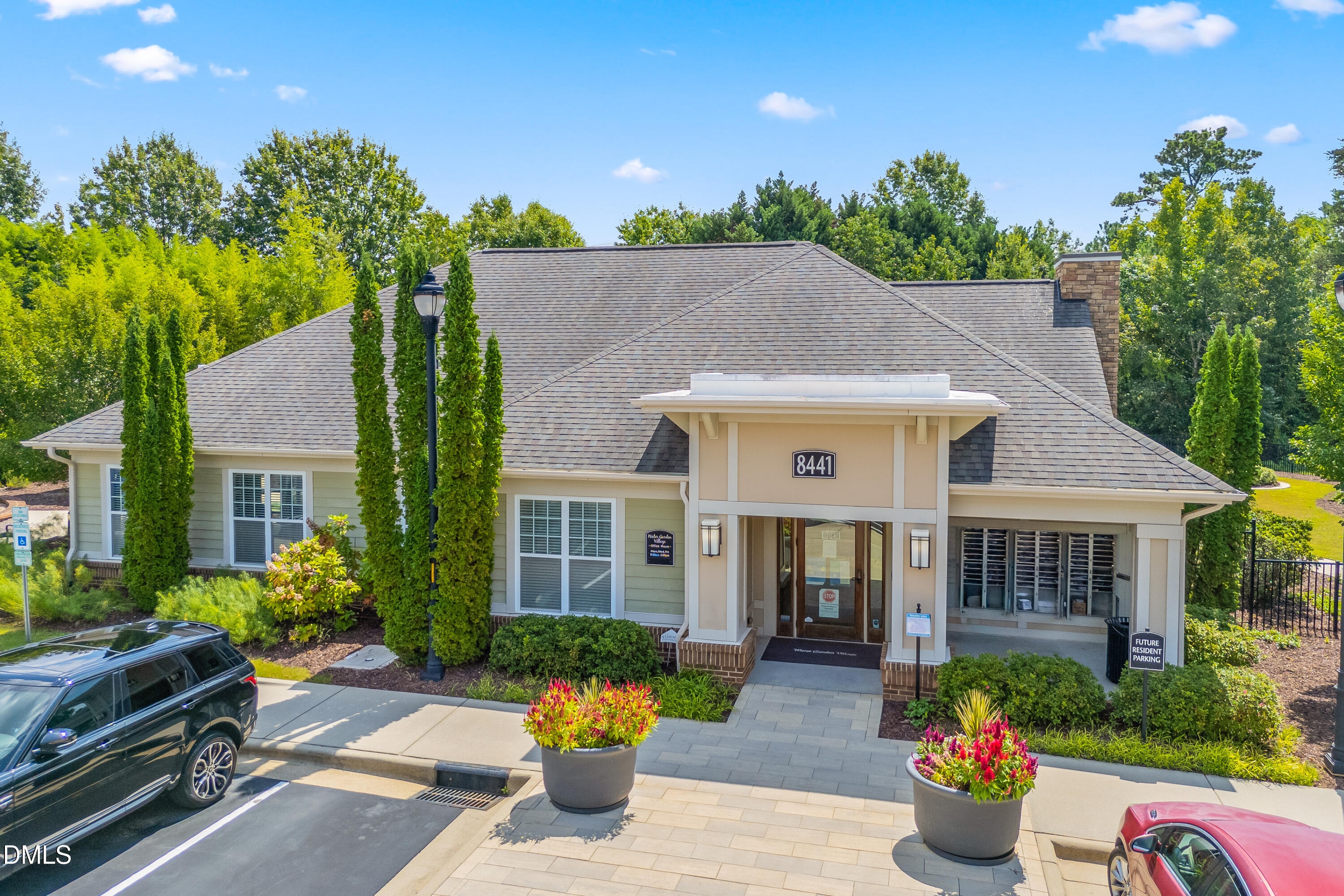 main property photo 27