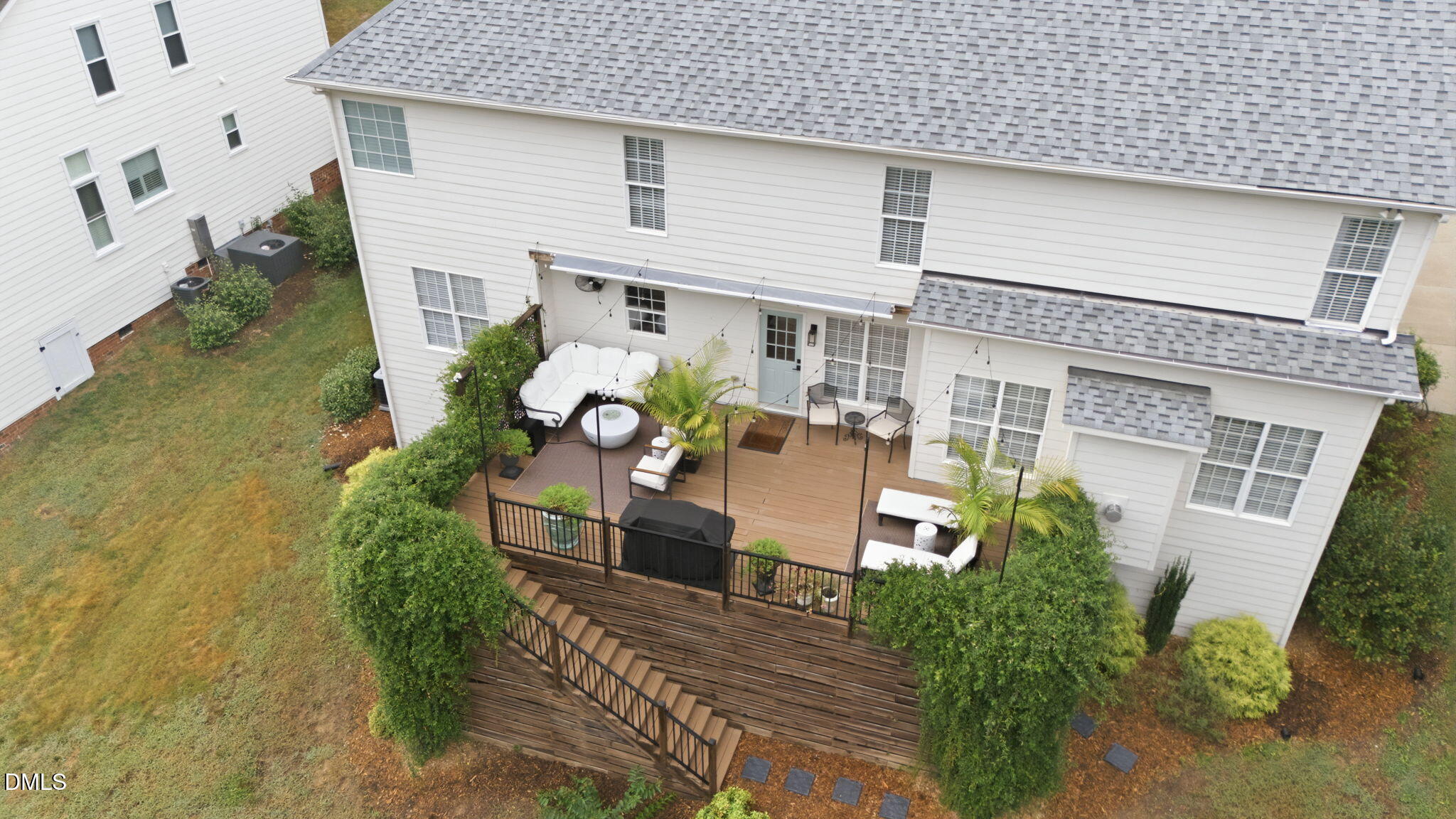 main property photo 40