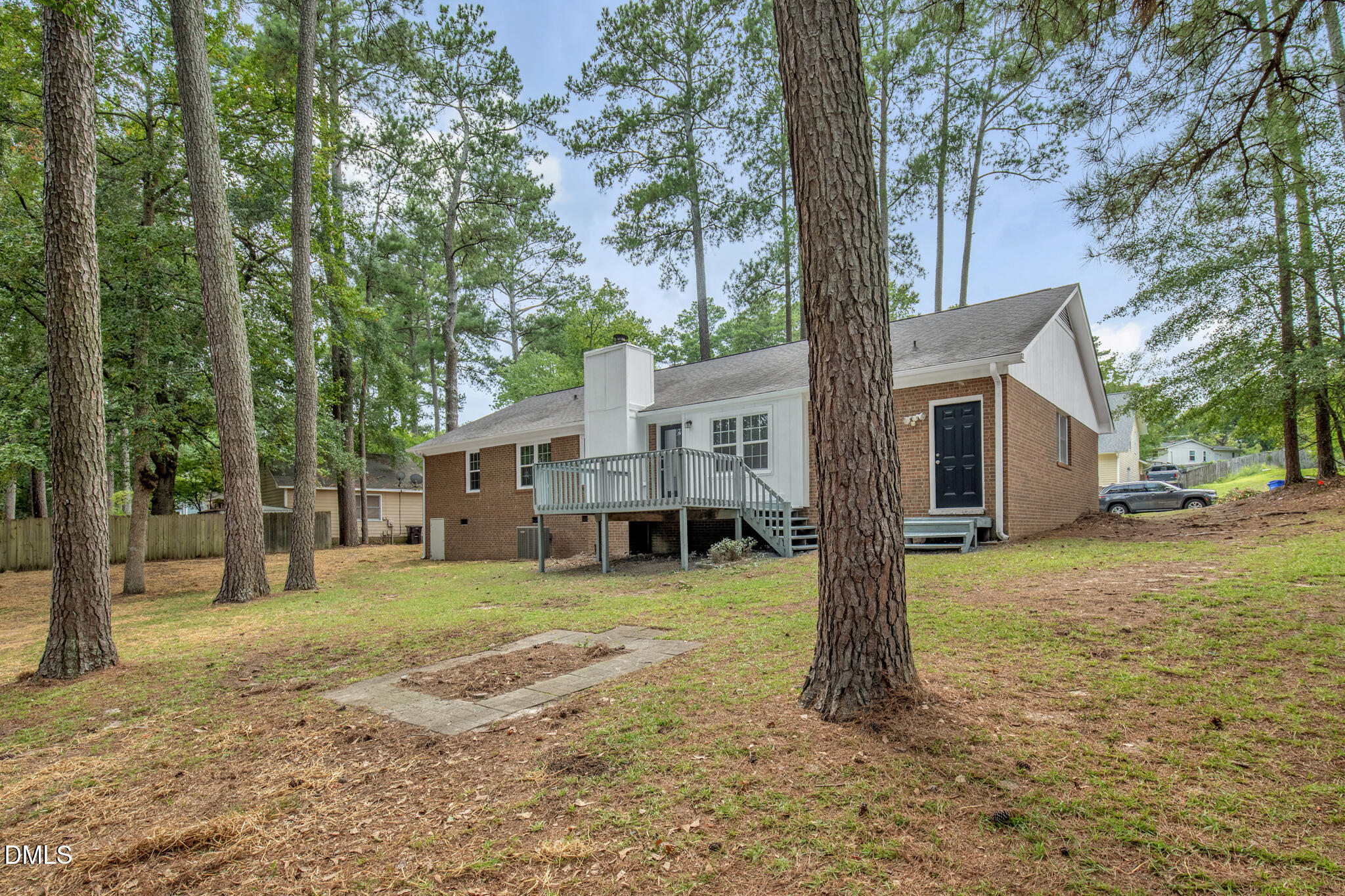 main property photo 34