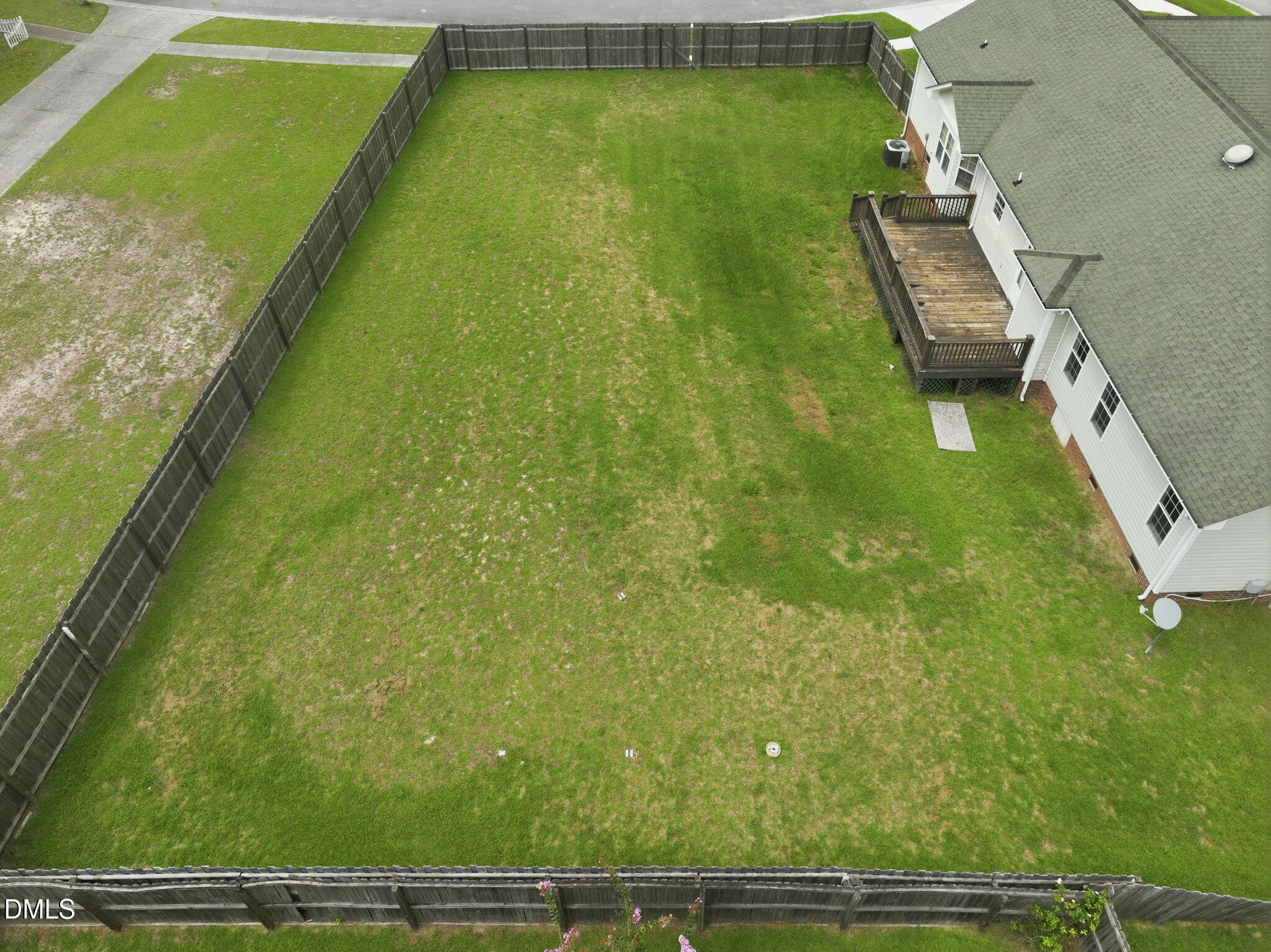 main property photo 43