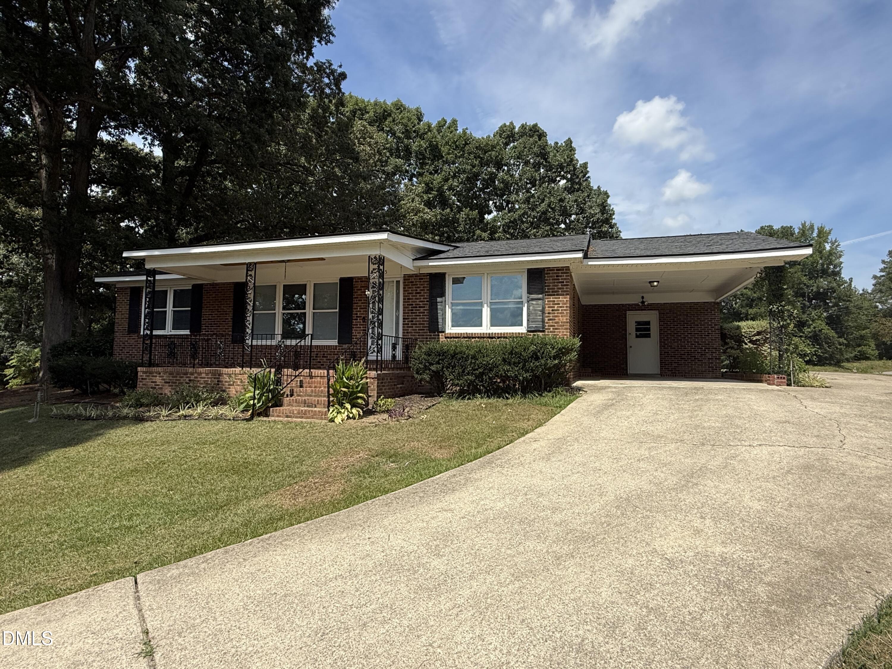 main property photo 1