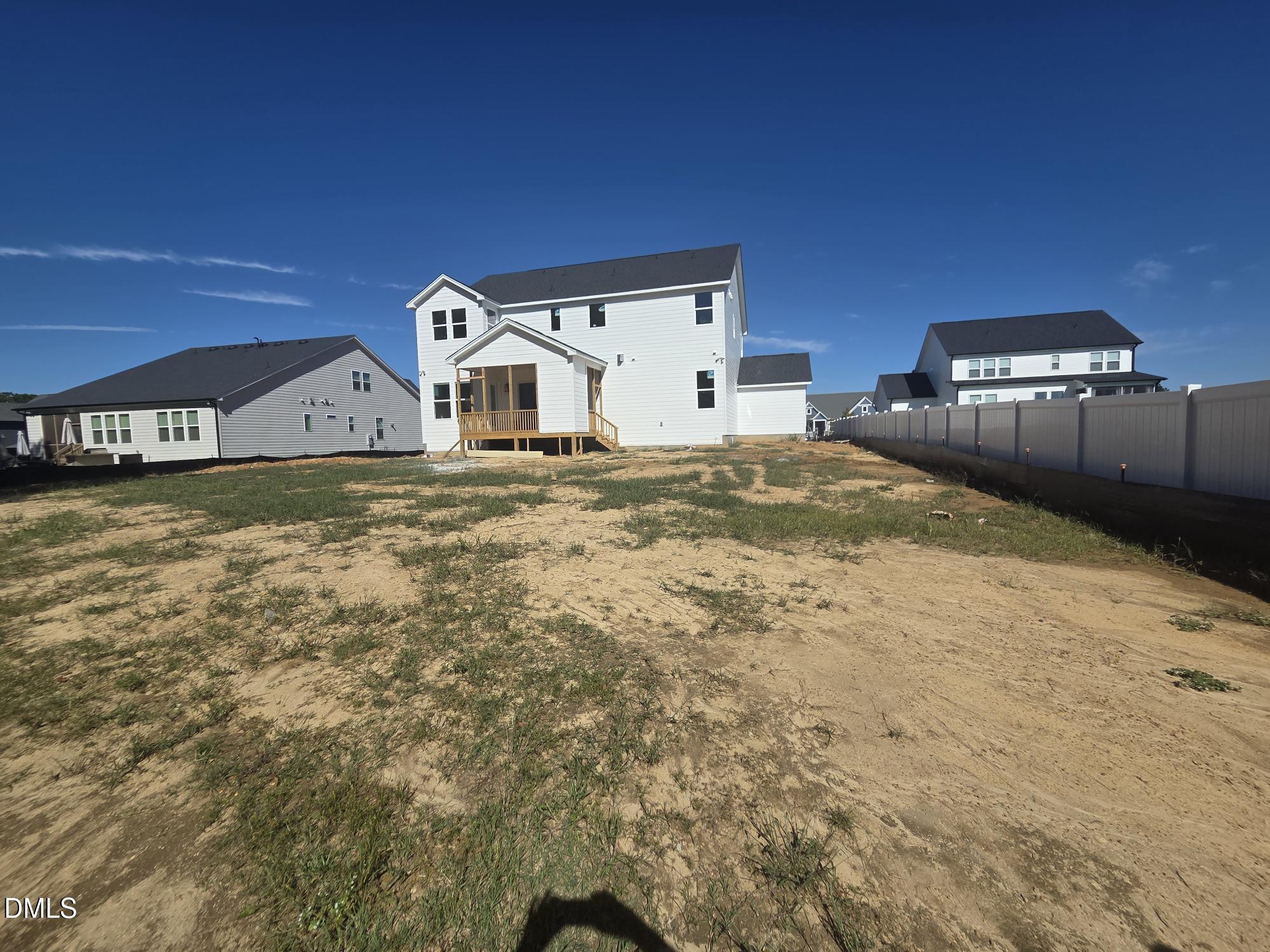 main property photo 8