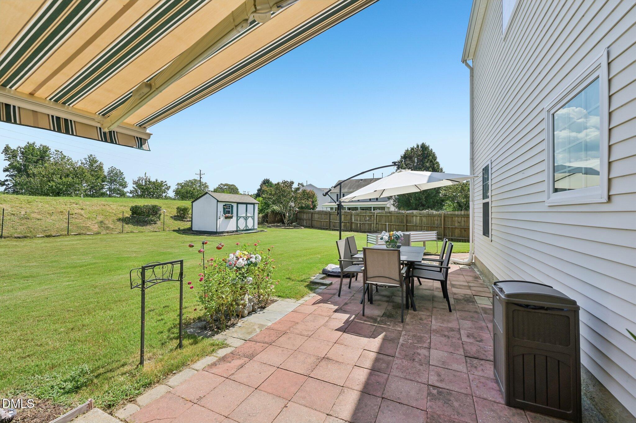 main property photo 23