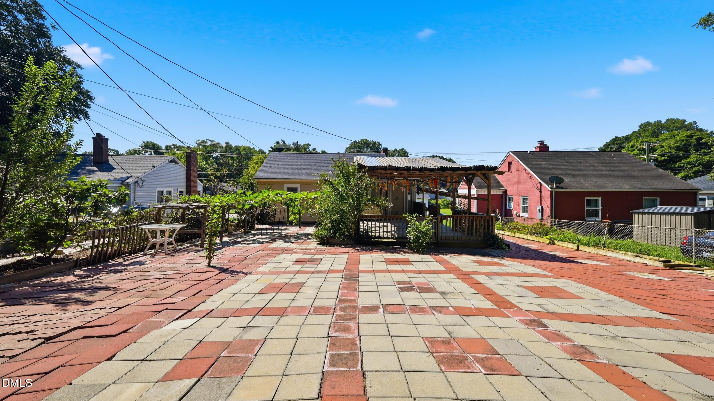 main property photo 22