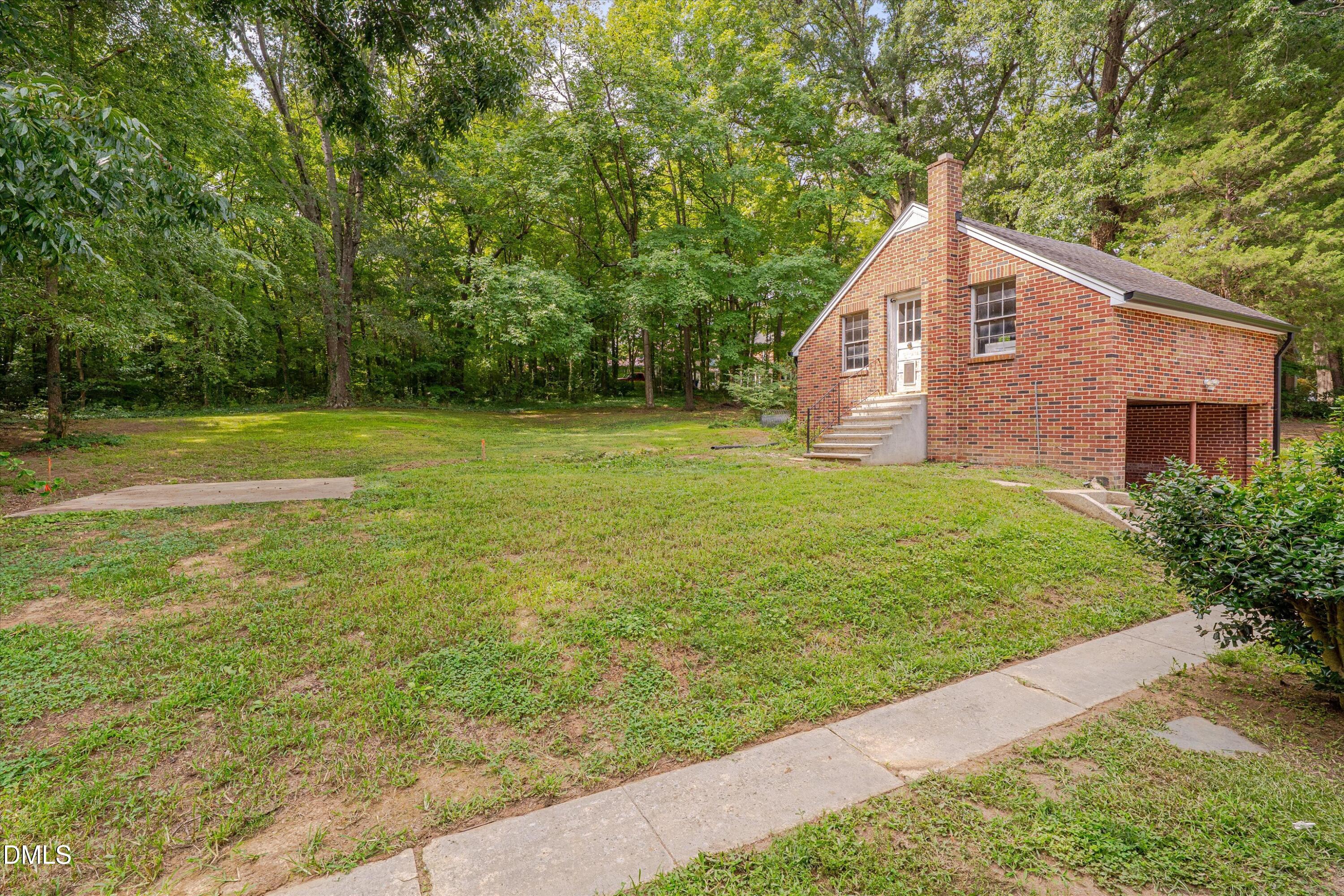 main property photo 46