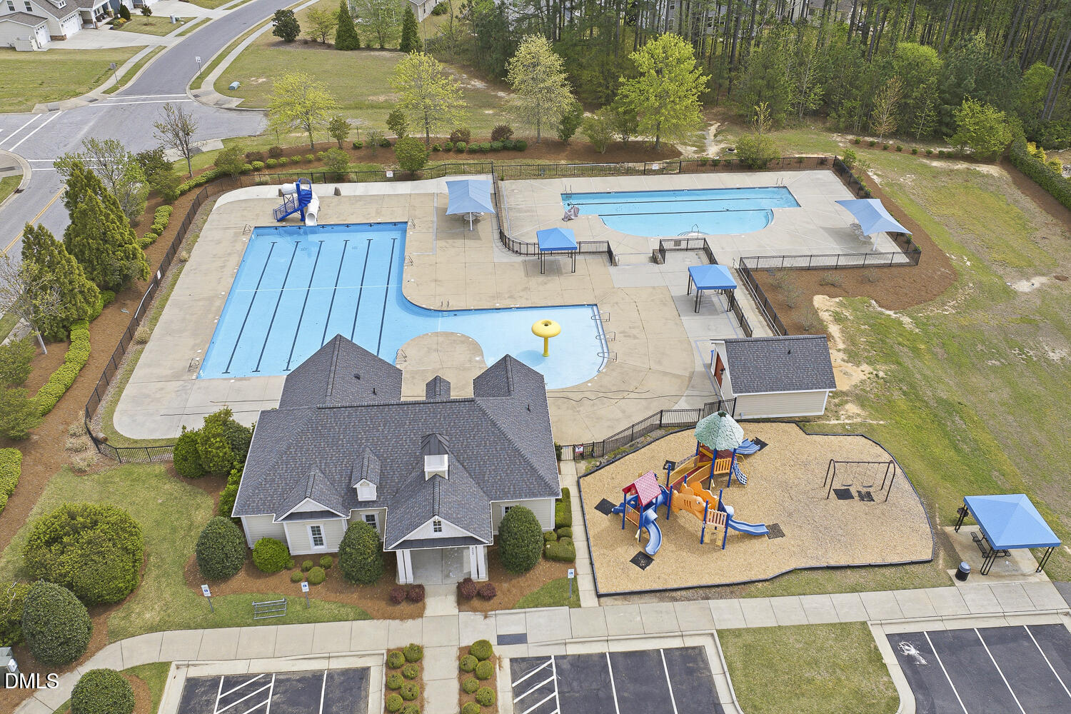 main property photo 26