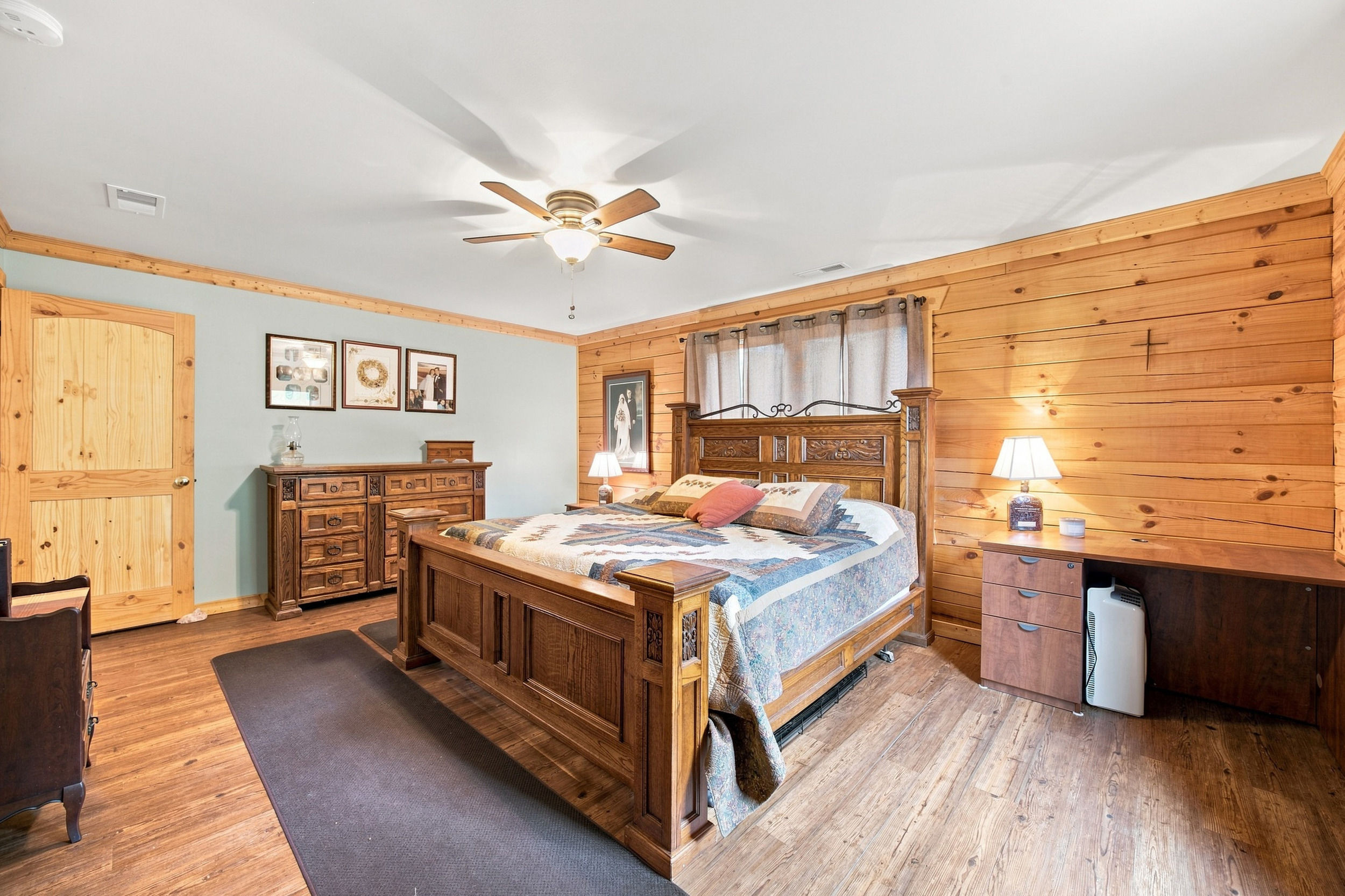 main property photo 25