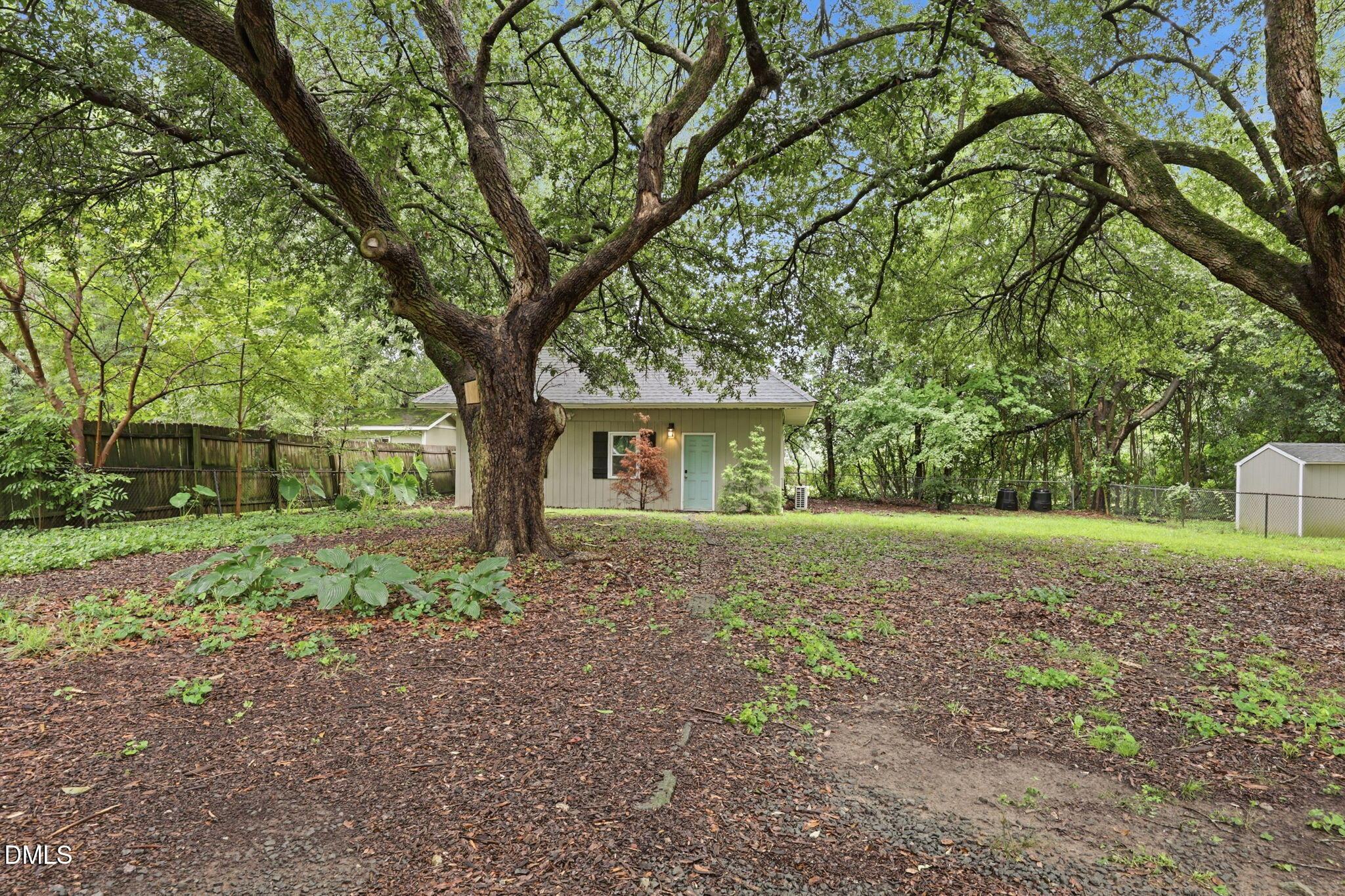 main property photo 20