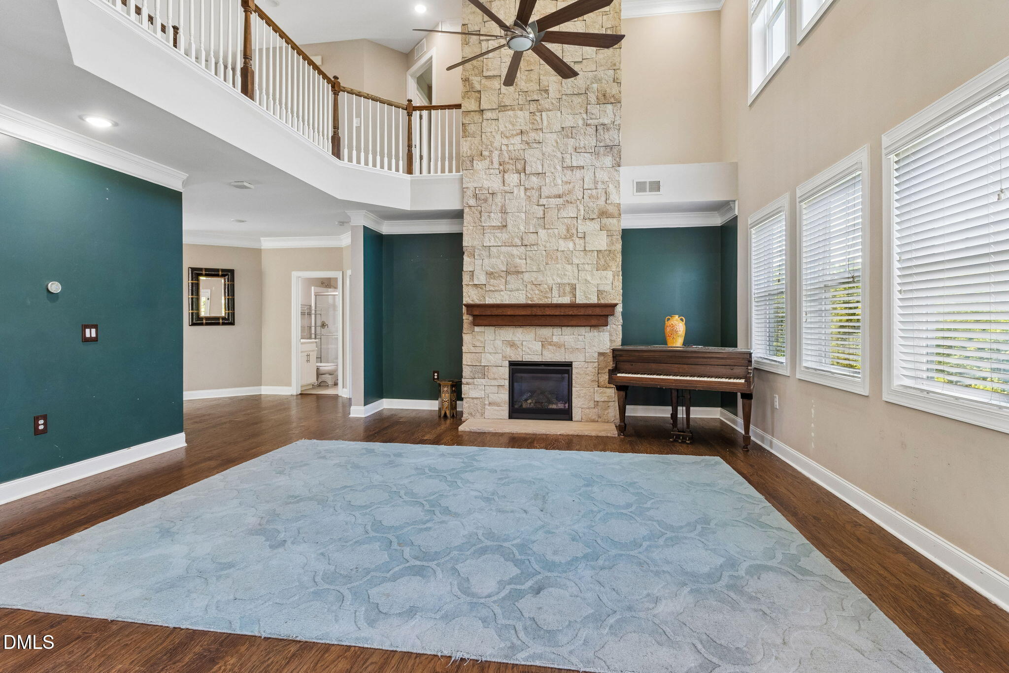 main property photo 24
