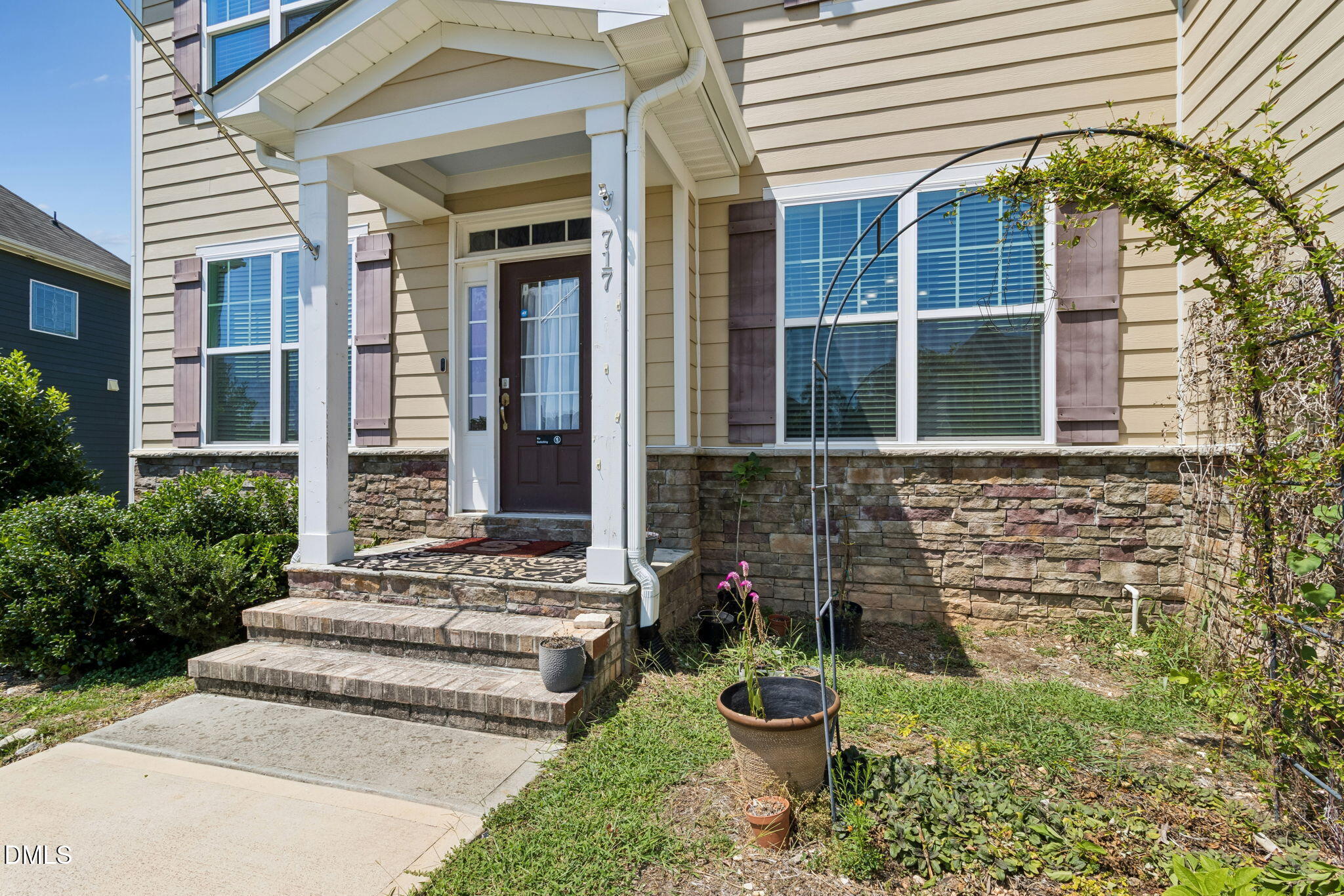main property photo 35