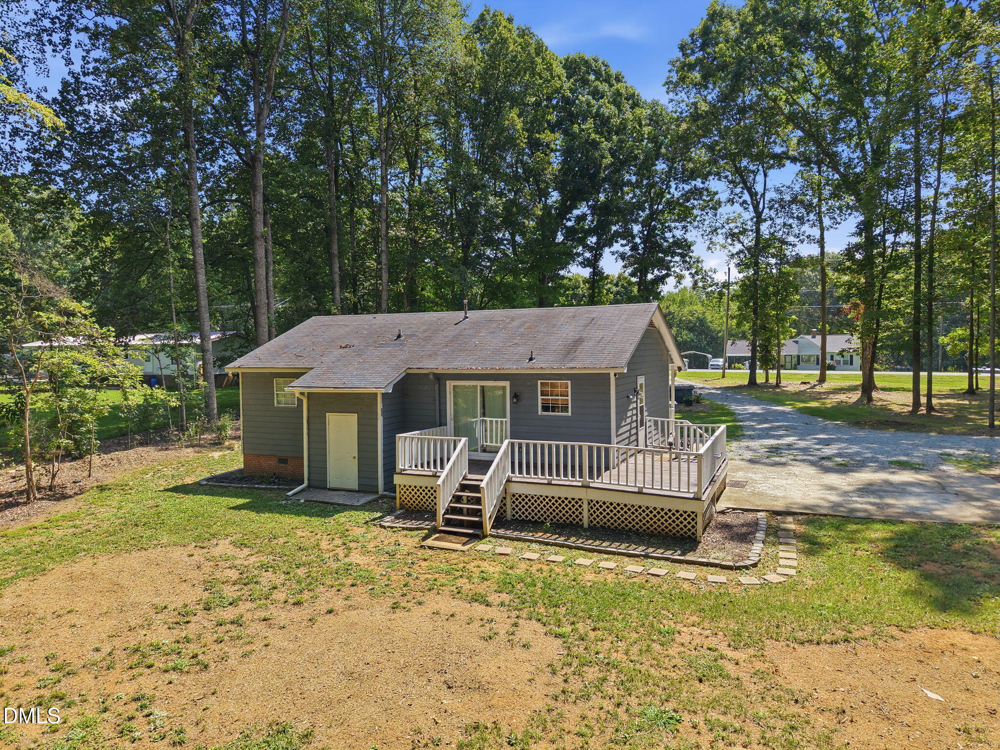 main property photo 22