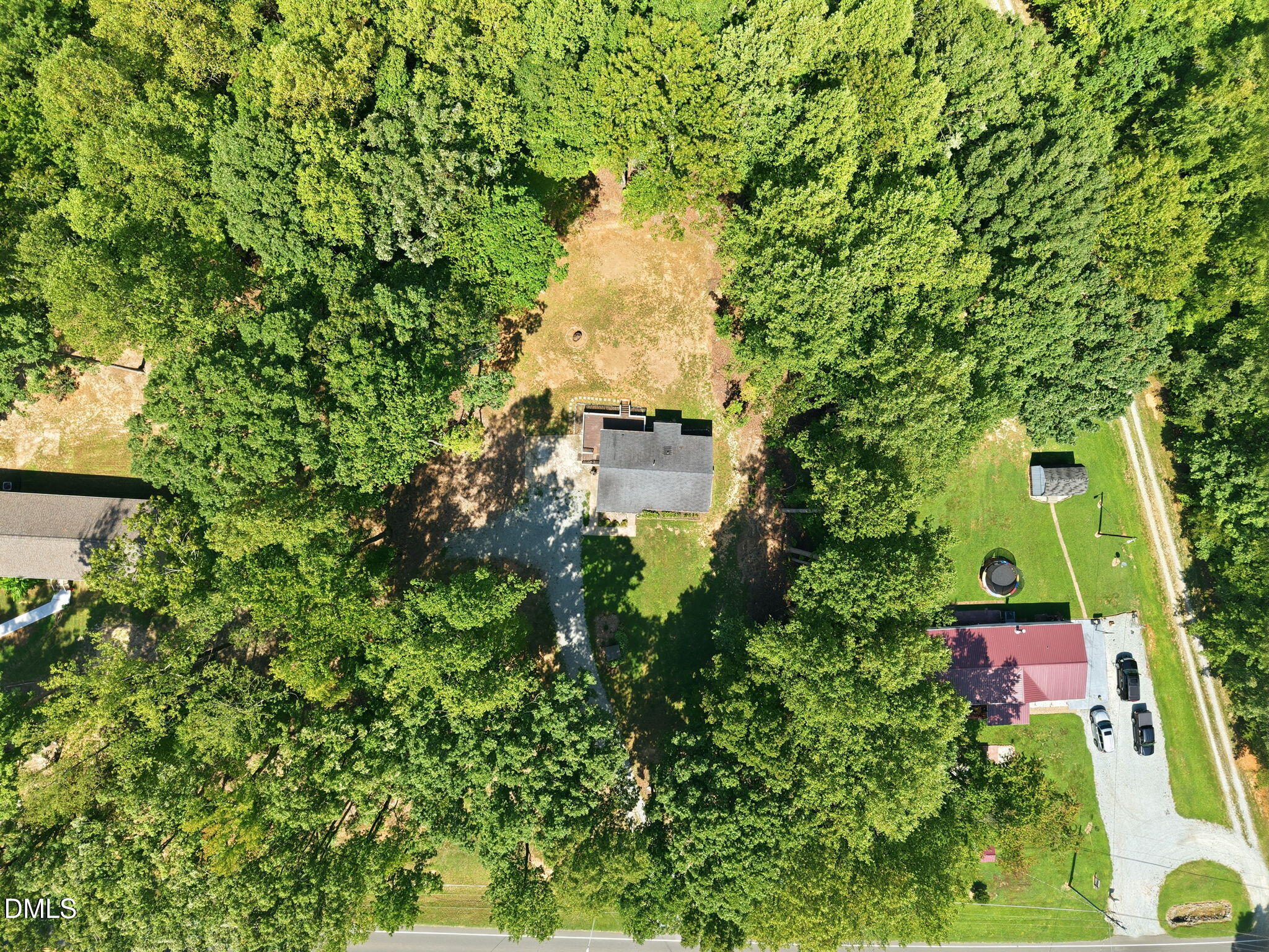 main property photo 28