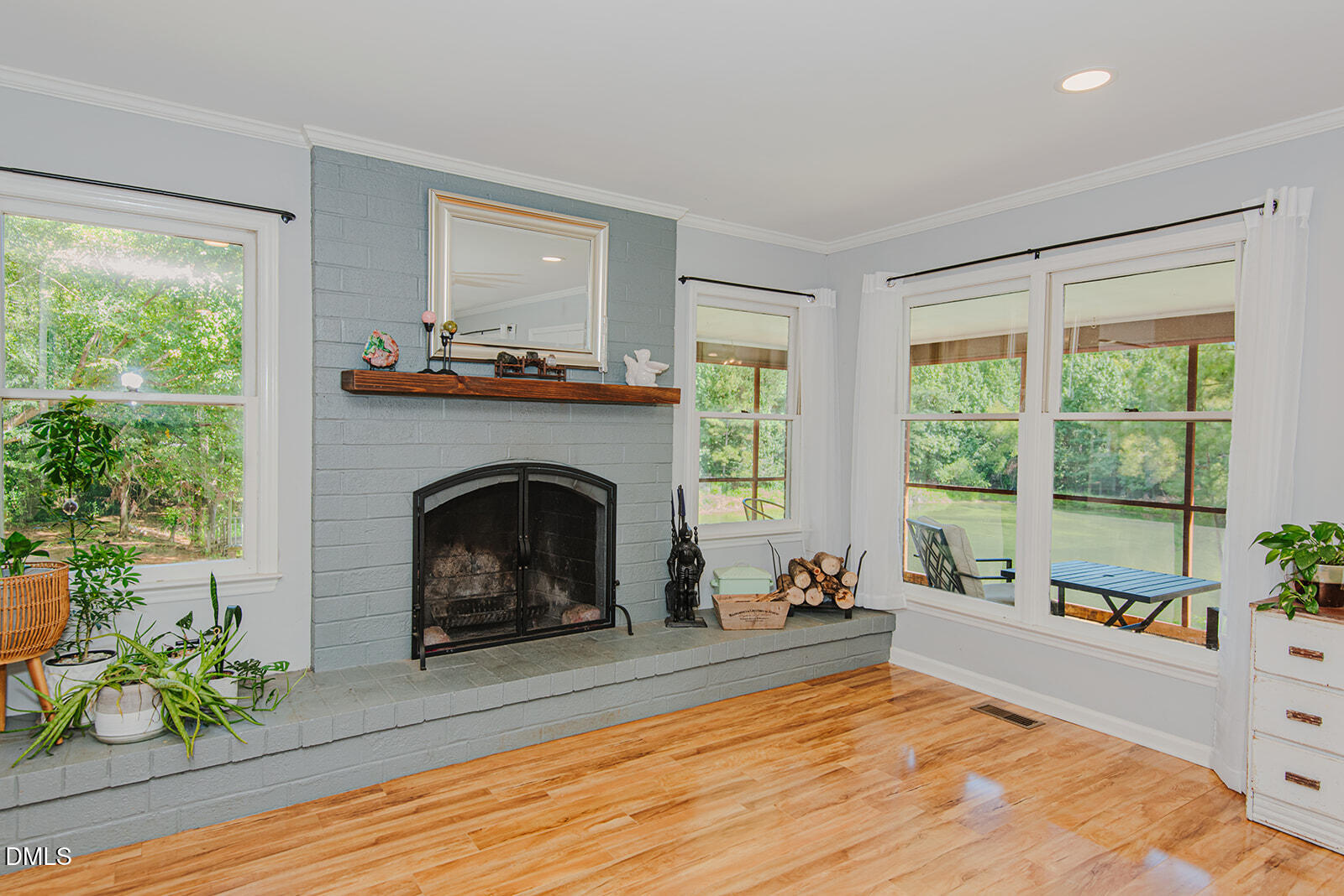 main property photo 18