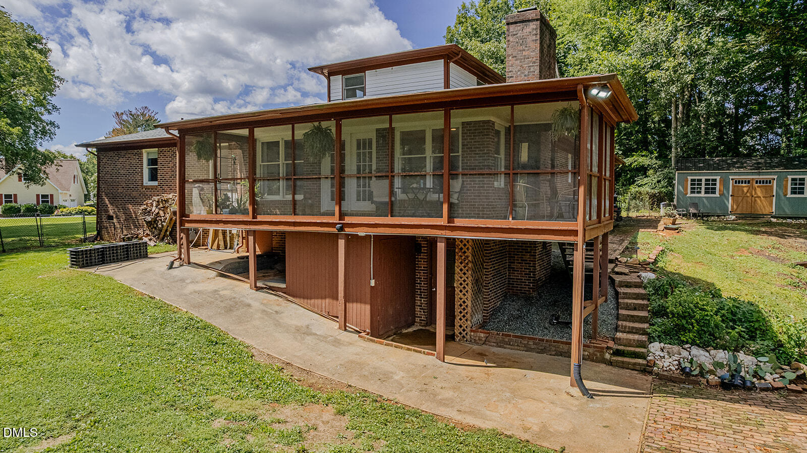 main property photo 34
