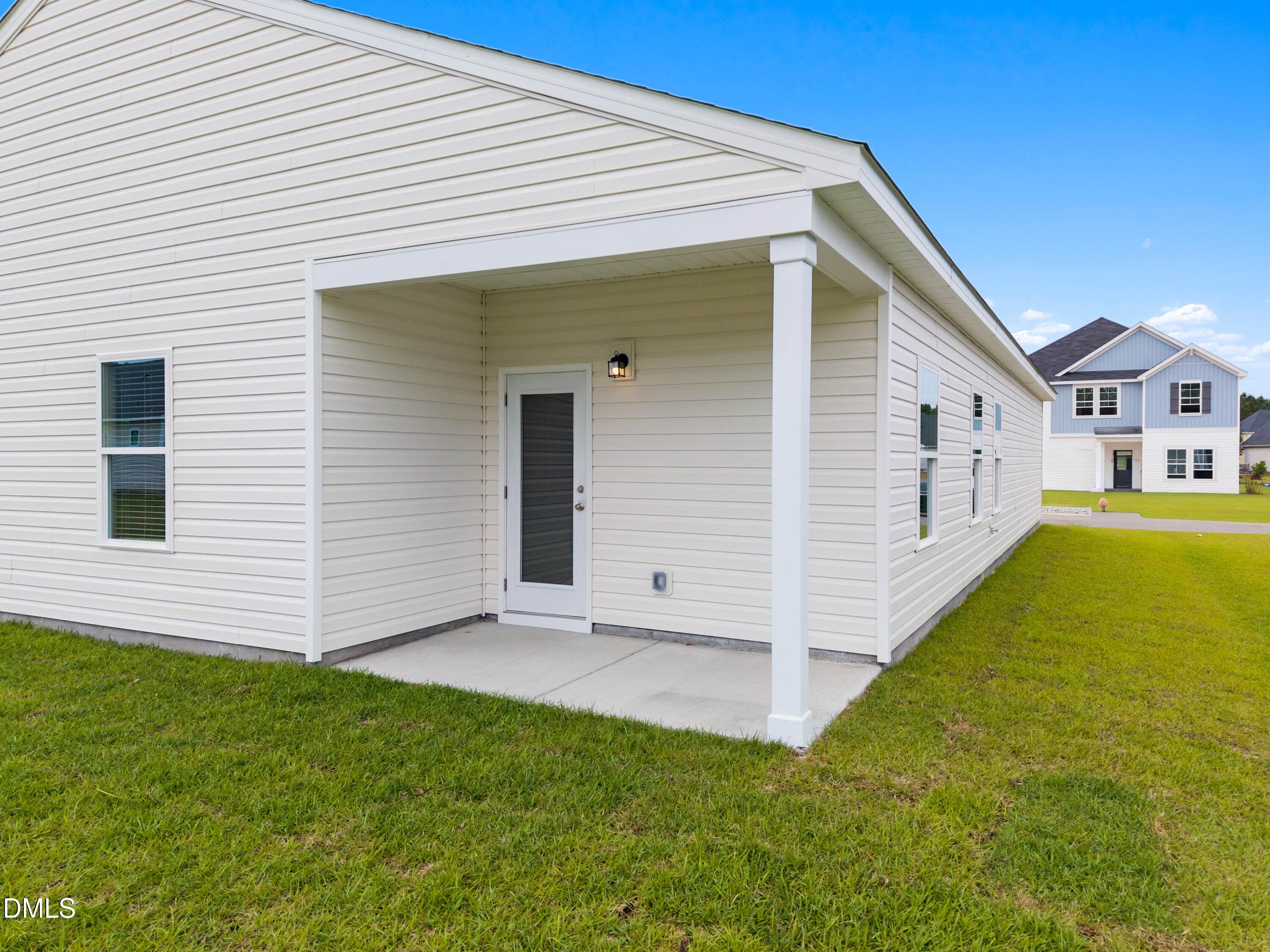 main property photo 6