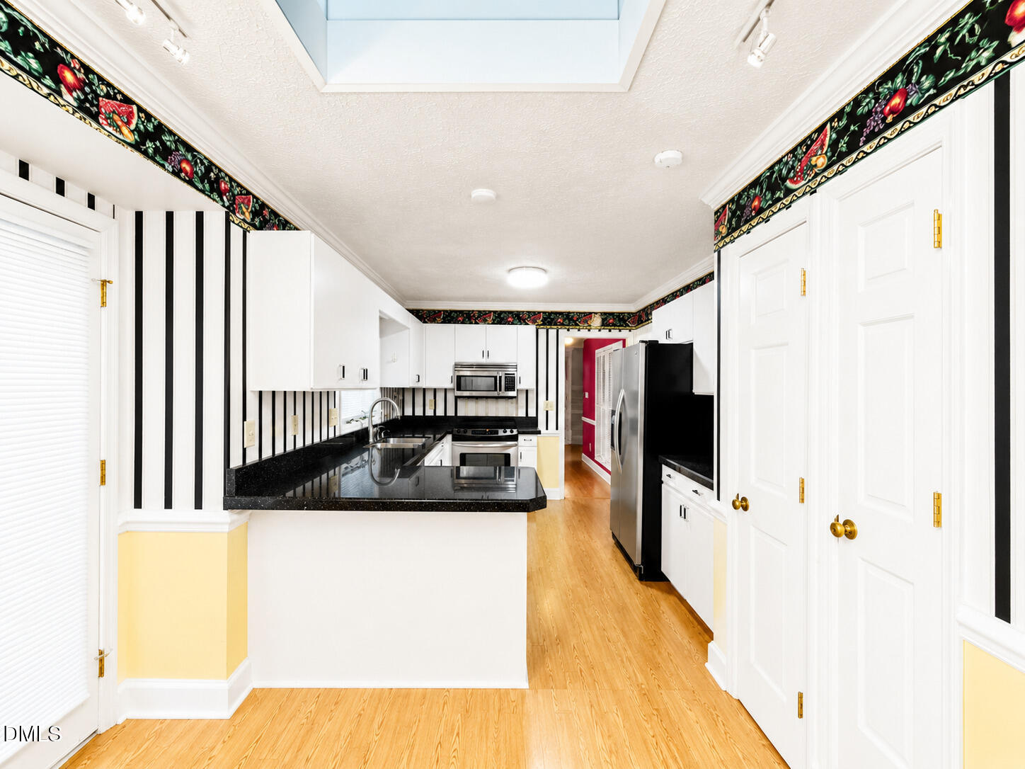 main property photo 15